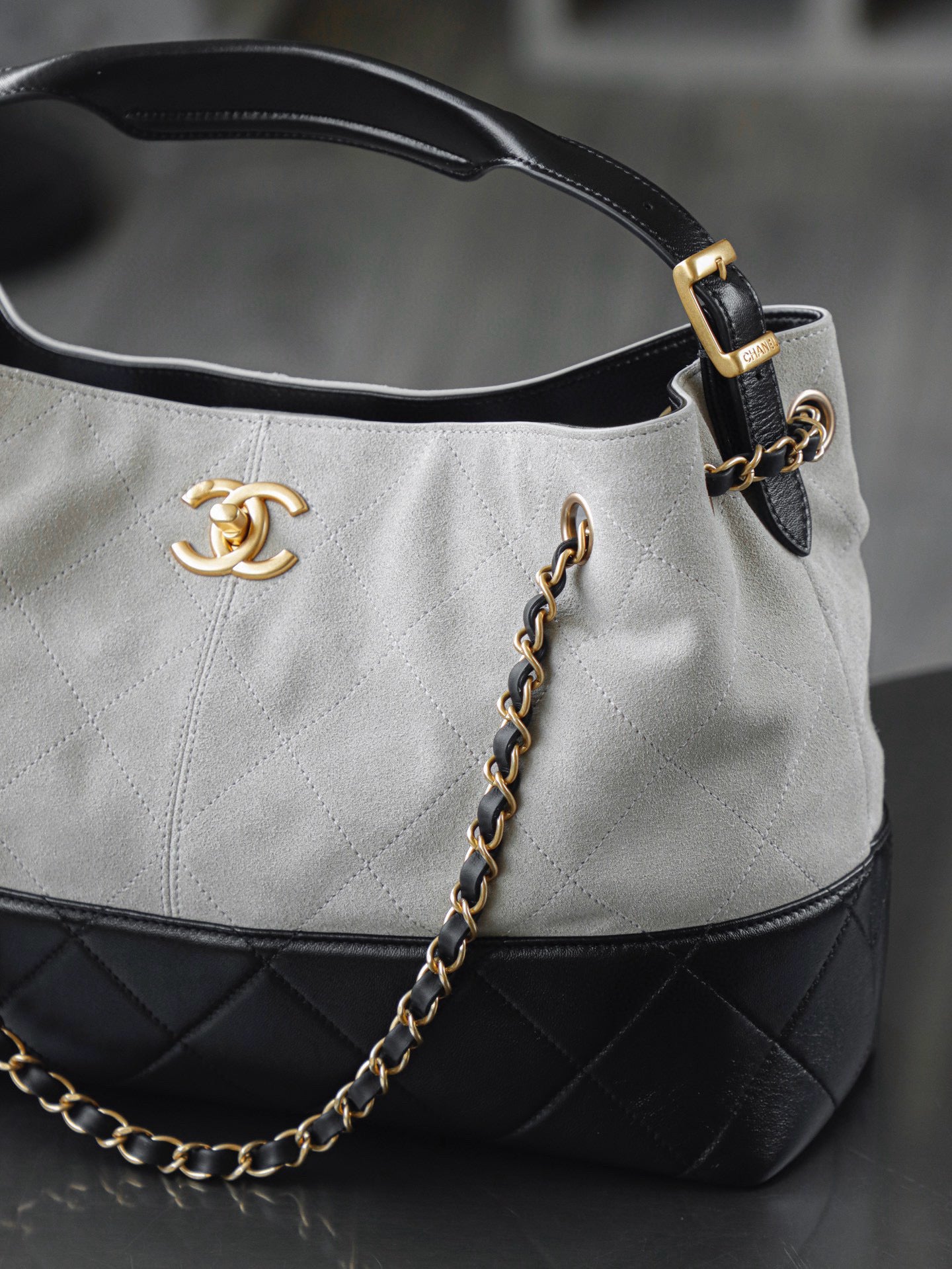 Chanel 25A Hobo Bag (small)