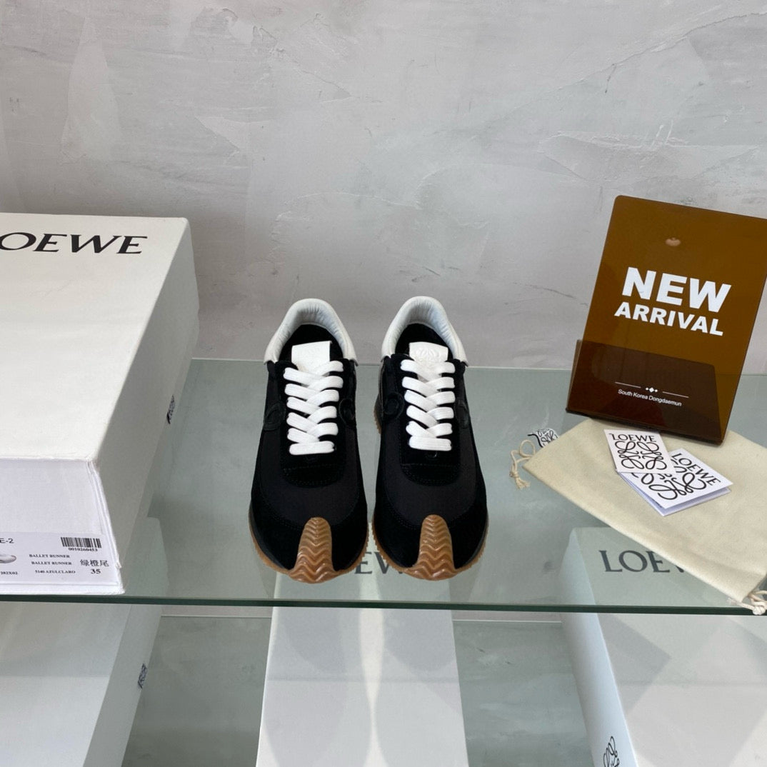 Loewe Sneakers