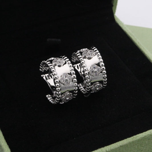 Van Cleef & Arpels Earrings