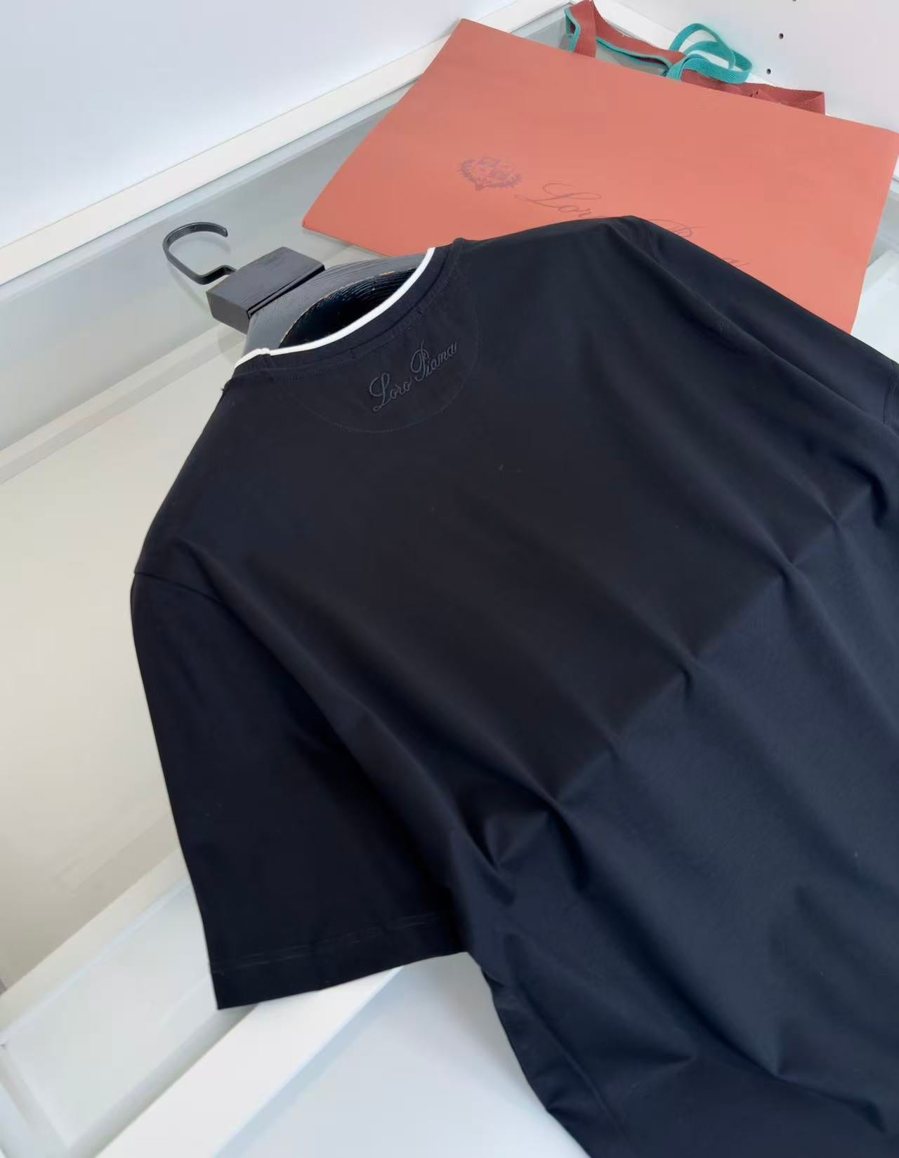 LP T-shirt