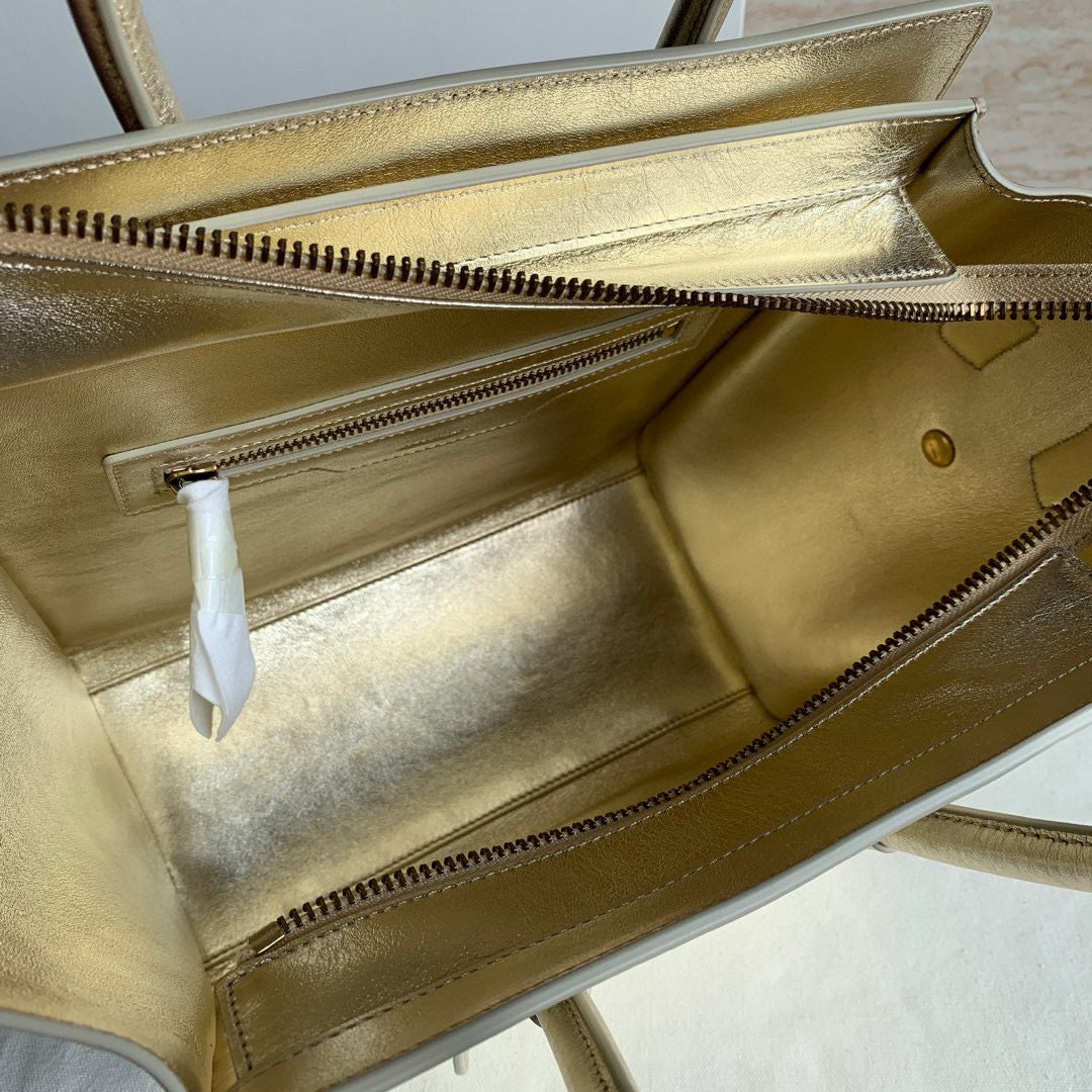 Celine Duffel