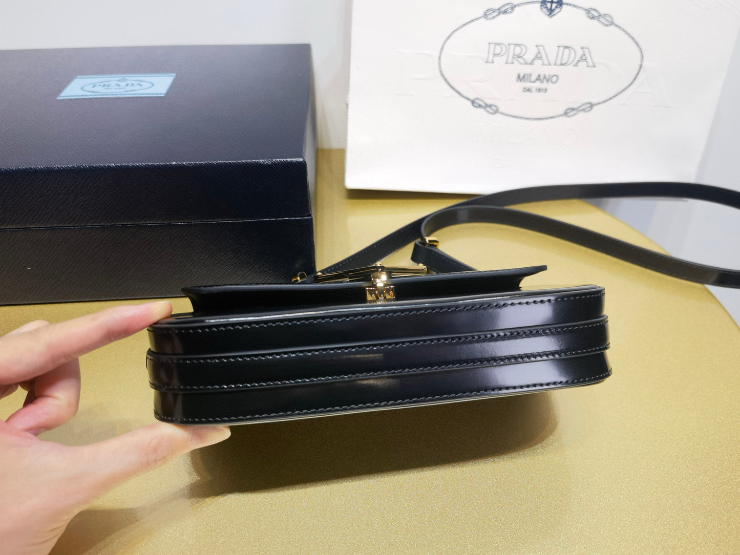 Prada Shoulder Bag 24x11x4cm