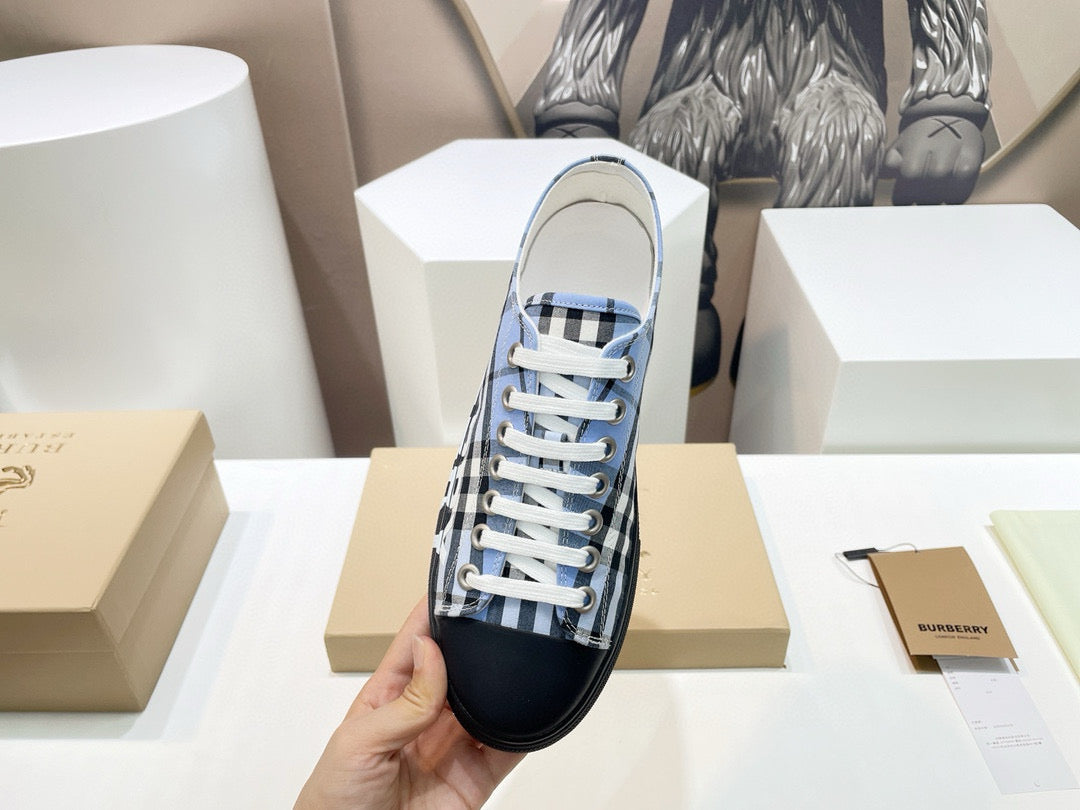 Burberry Sneakers