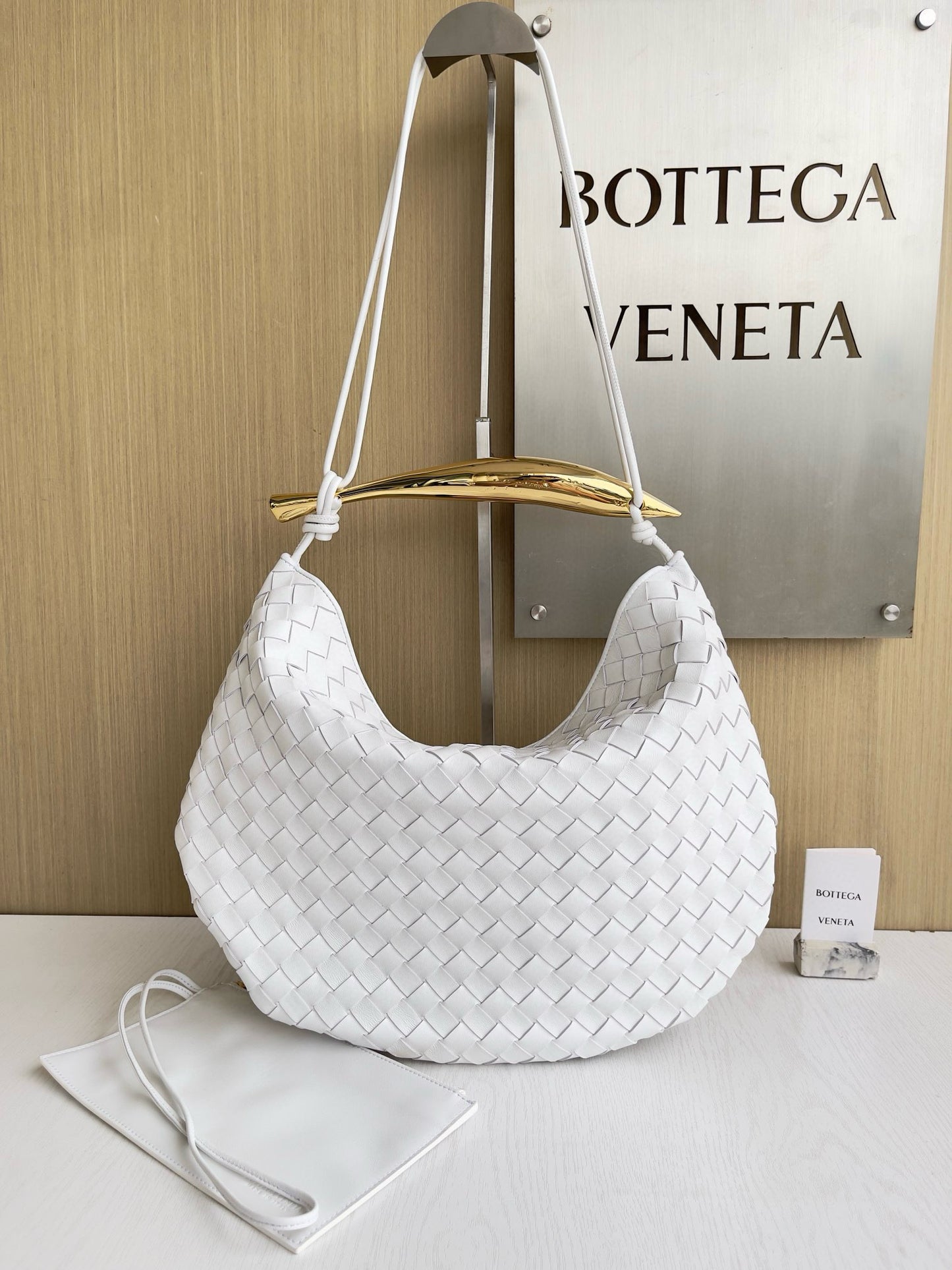 BV Baby Sardine Shoulder Bag
 39x31x12cm