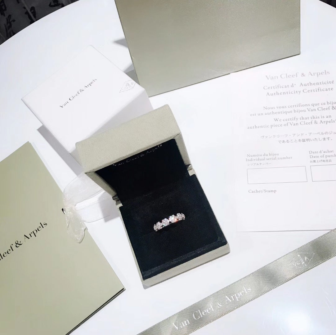 Van Cleef & Arpels Ring