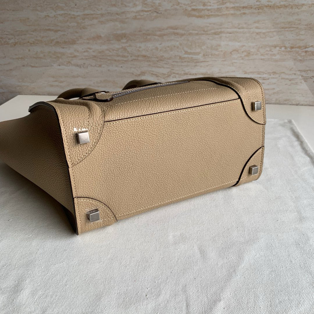 Celine Duffel