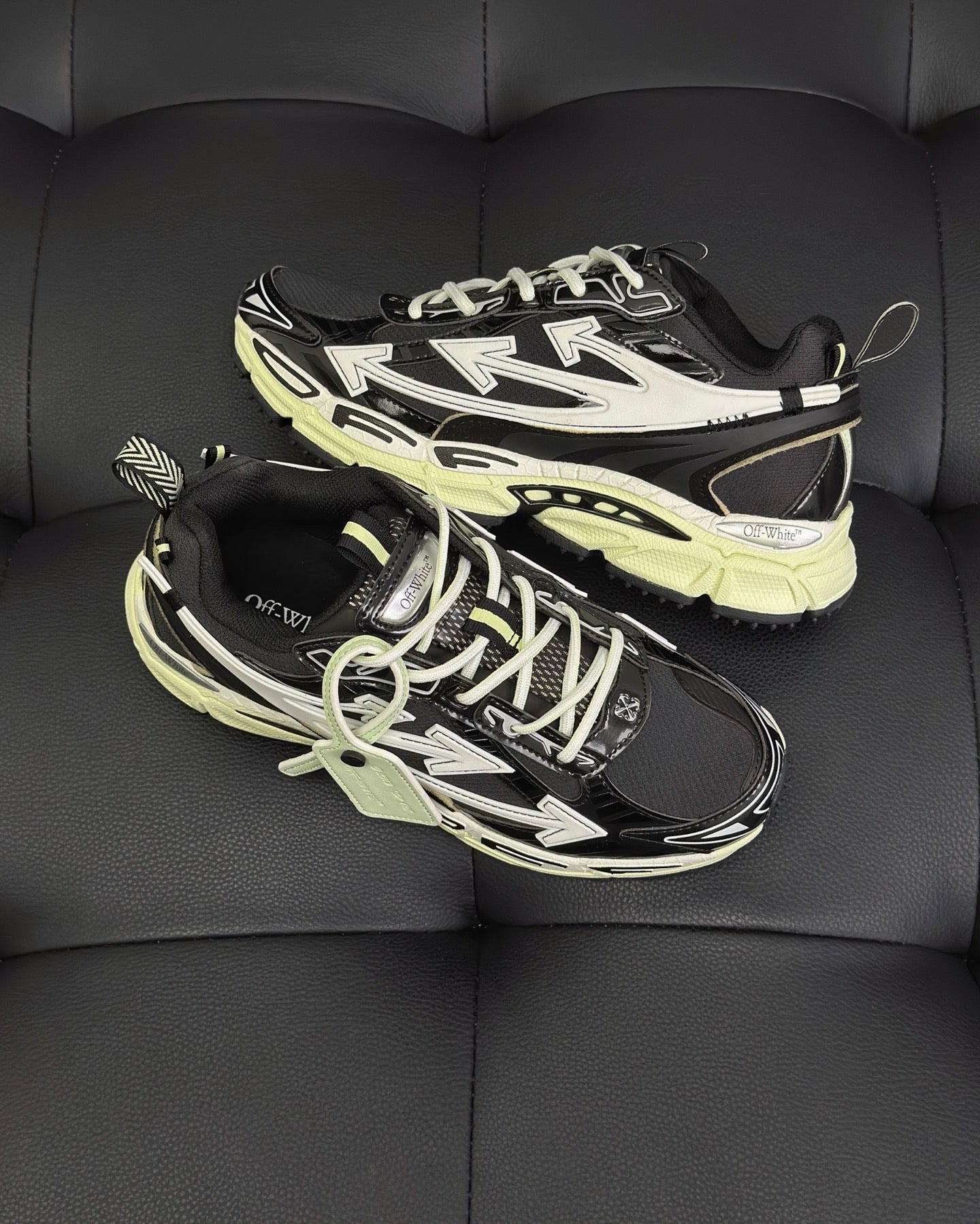 Off-White ODSY 1000 Sneaker