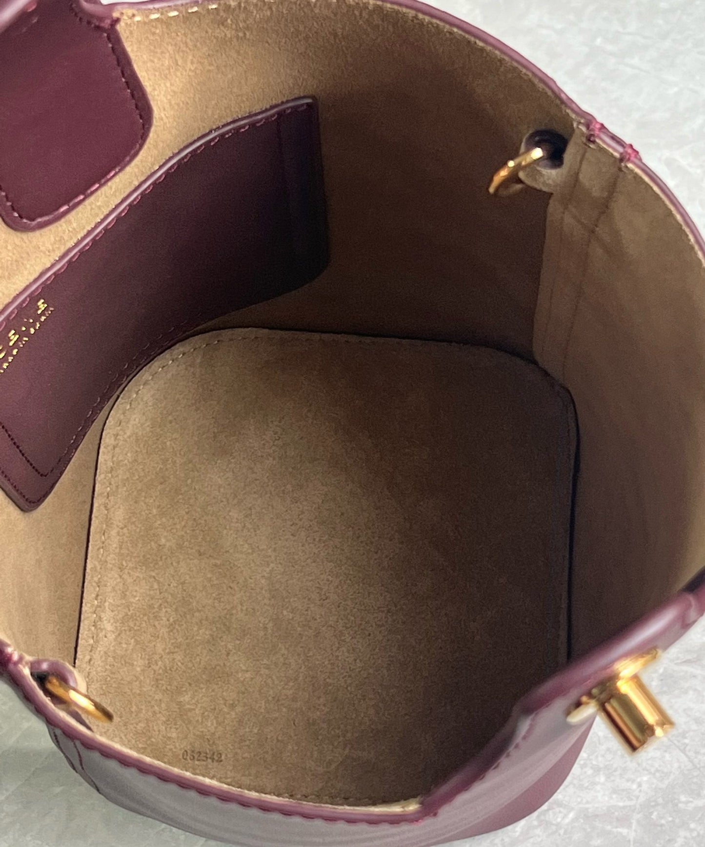 Loewe Pebble Bucket Bag(16x16x19.5cm)