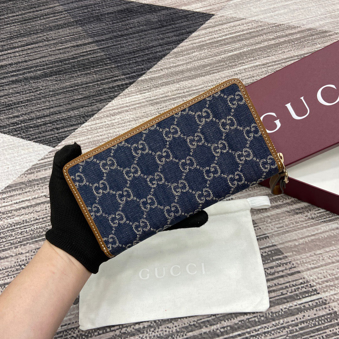 Gucci Long Zipped Wallet