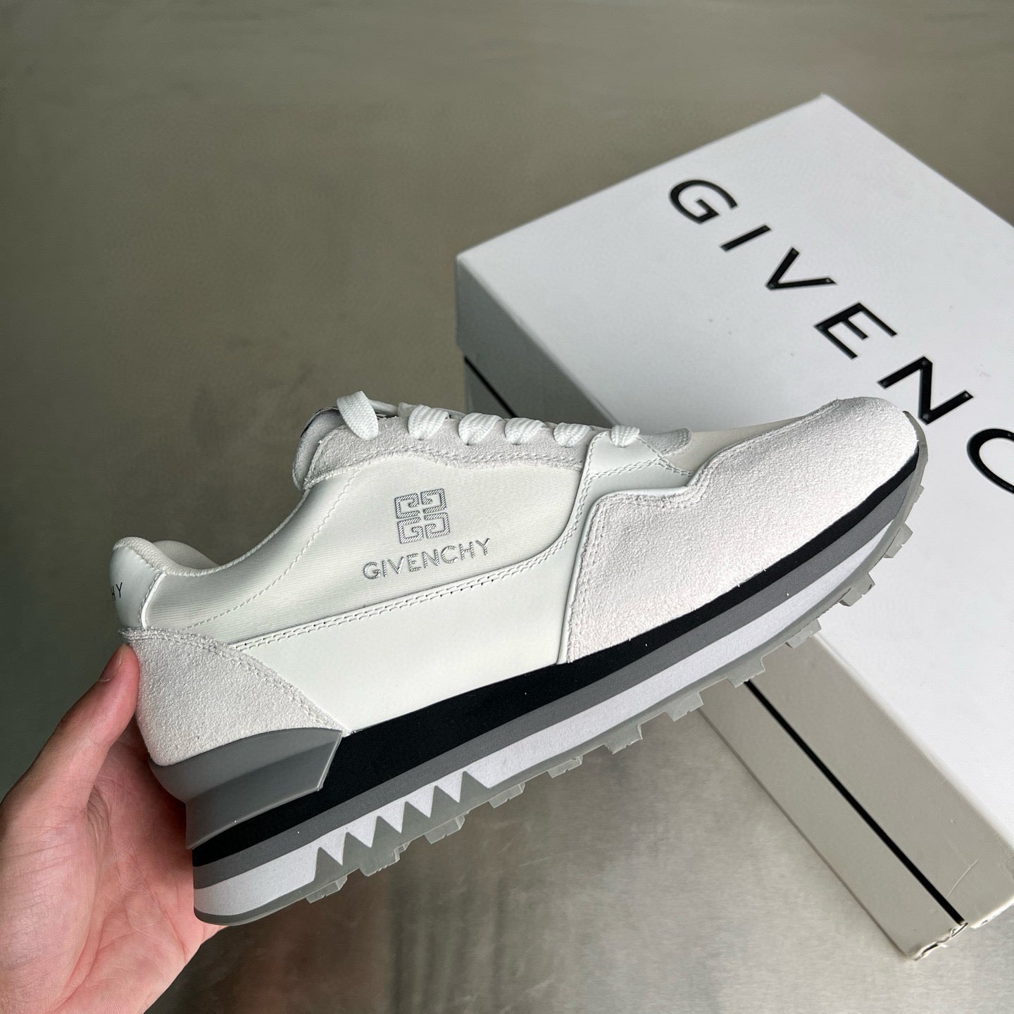 Givenchy Sneakers