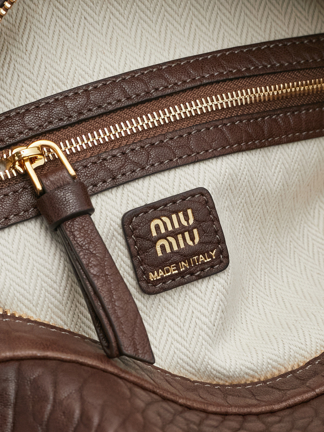Miu Miu Shoulder Bag 40x20x15cm