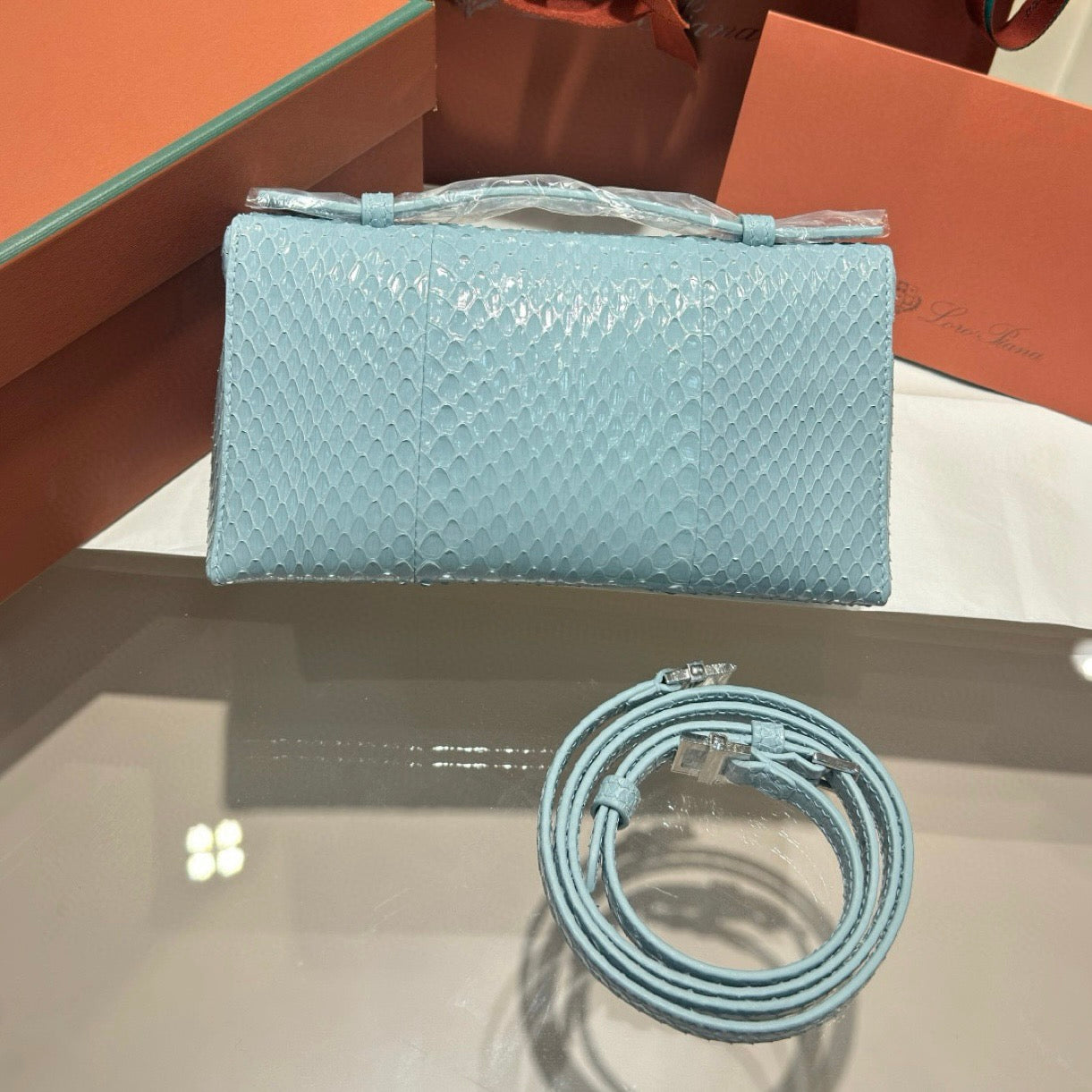 LP Extra Pocket L19 Handbag