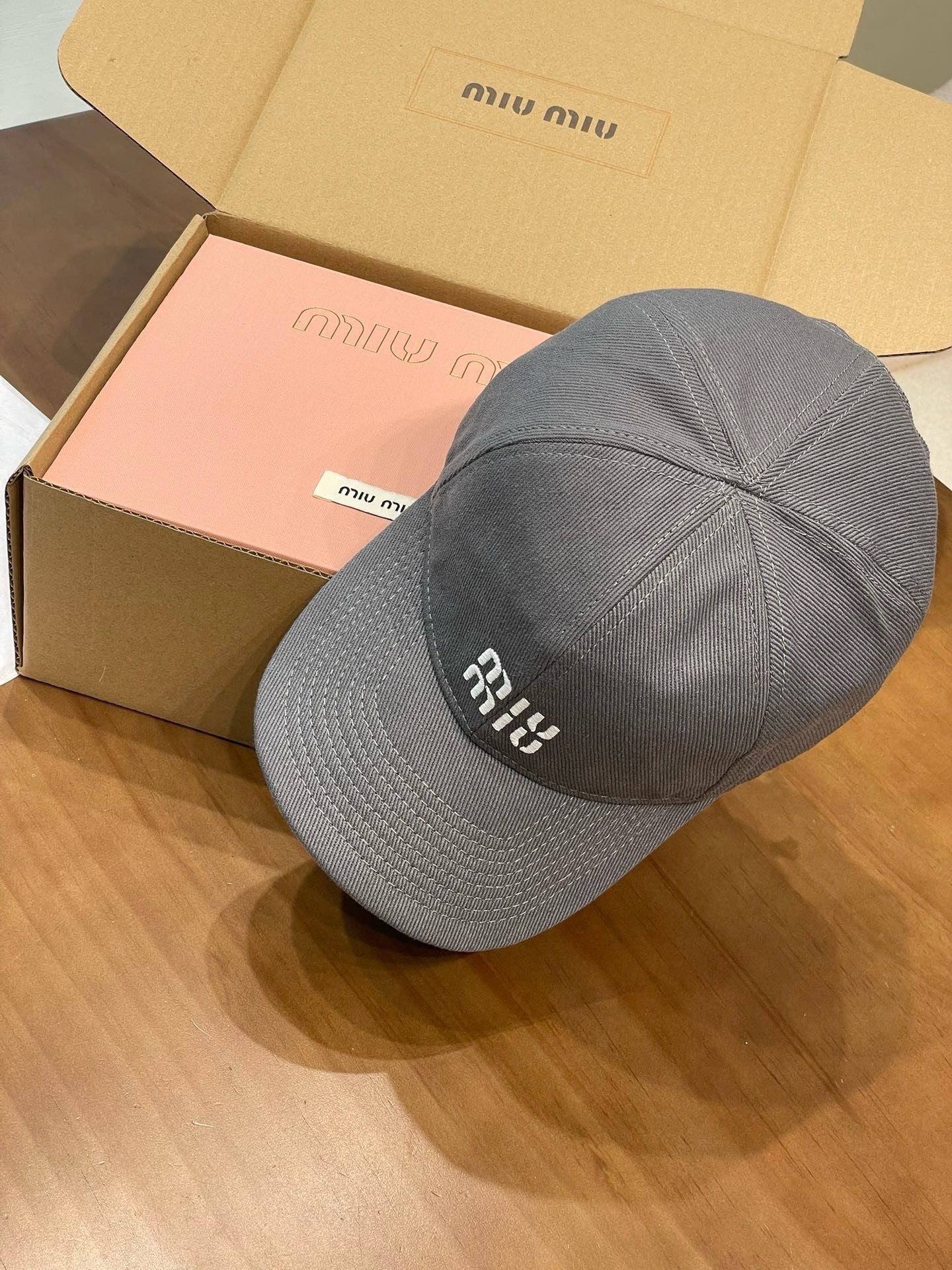 Miu Miu Caps
