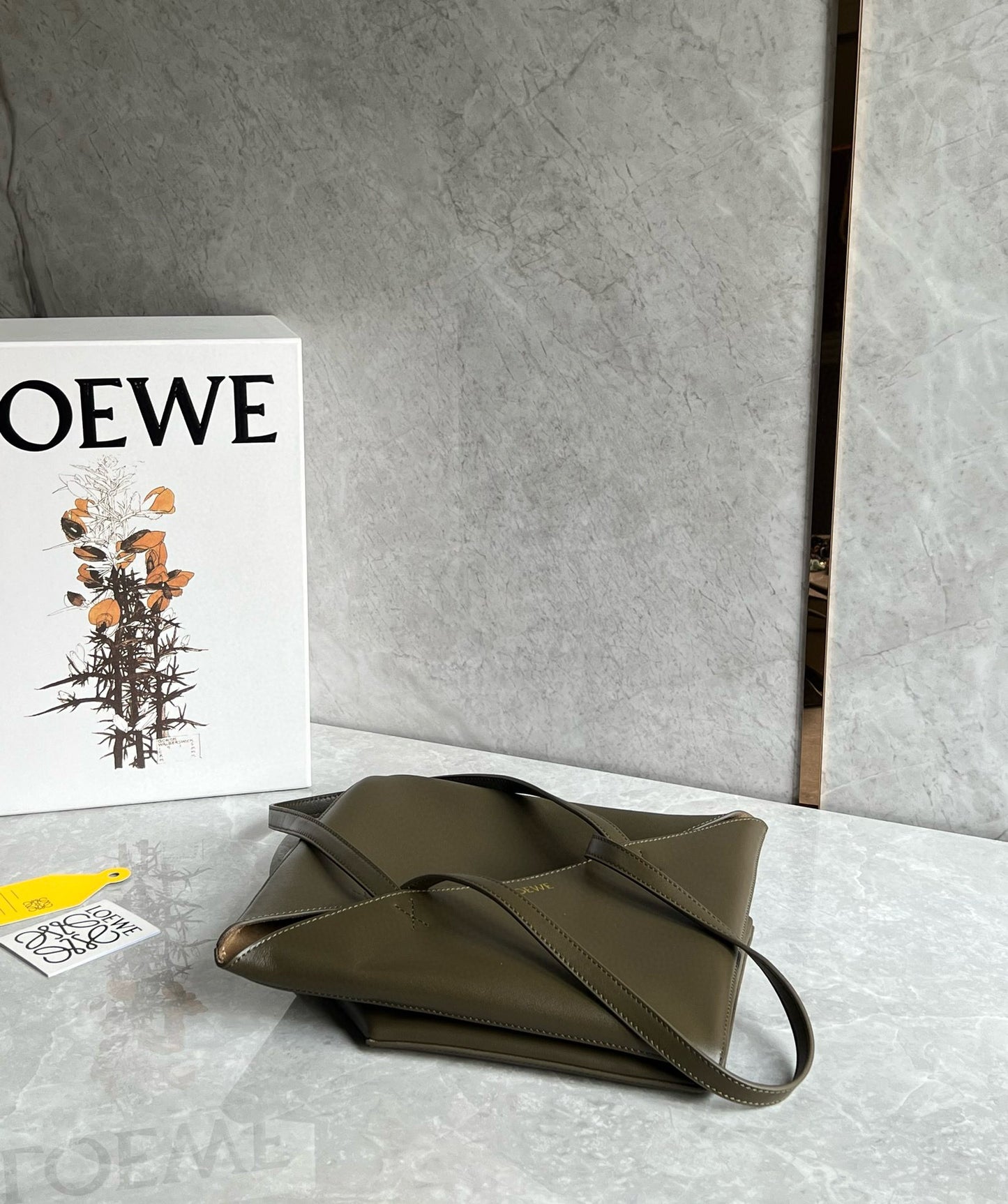 Loewe Puzzle Fold Tote Bag(25.5x14.5x31.5cm)