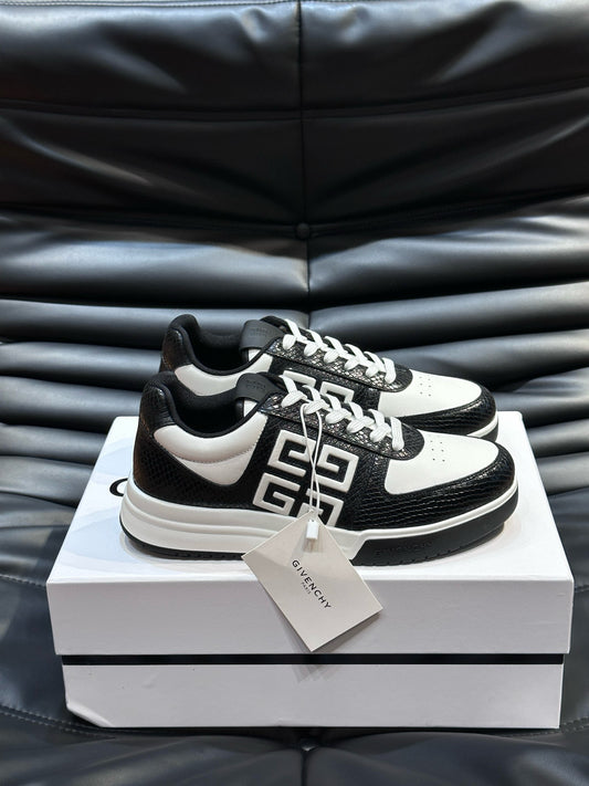 Givenchy Sneakers