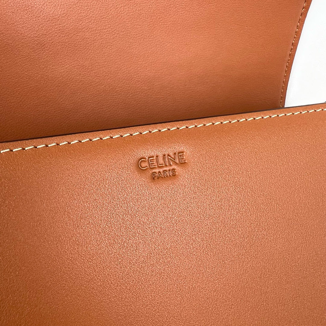 Celine Triomphe