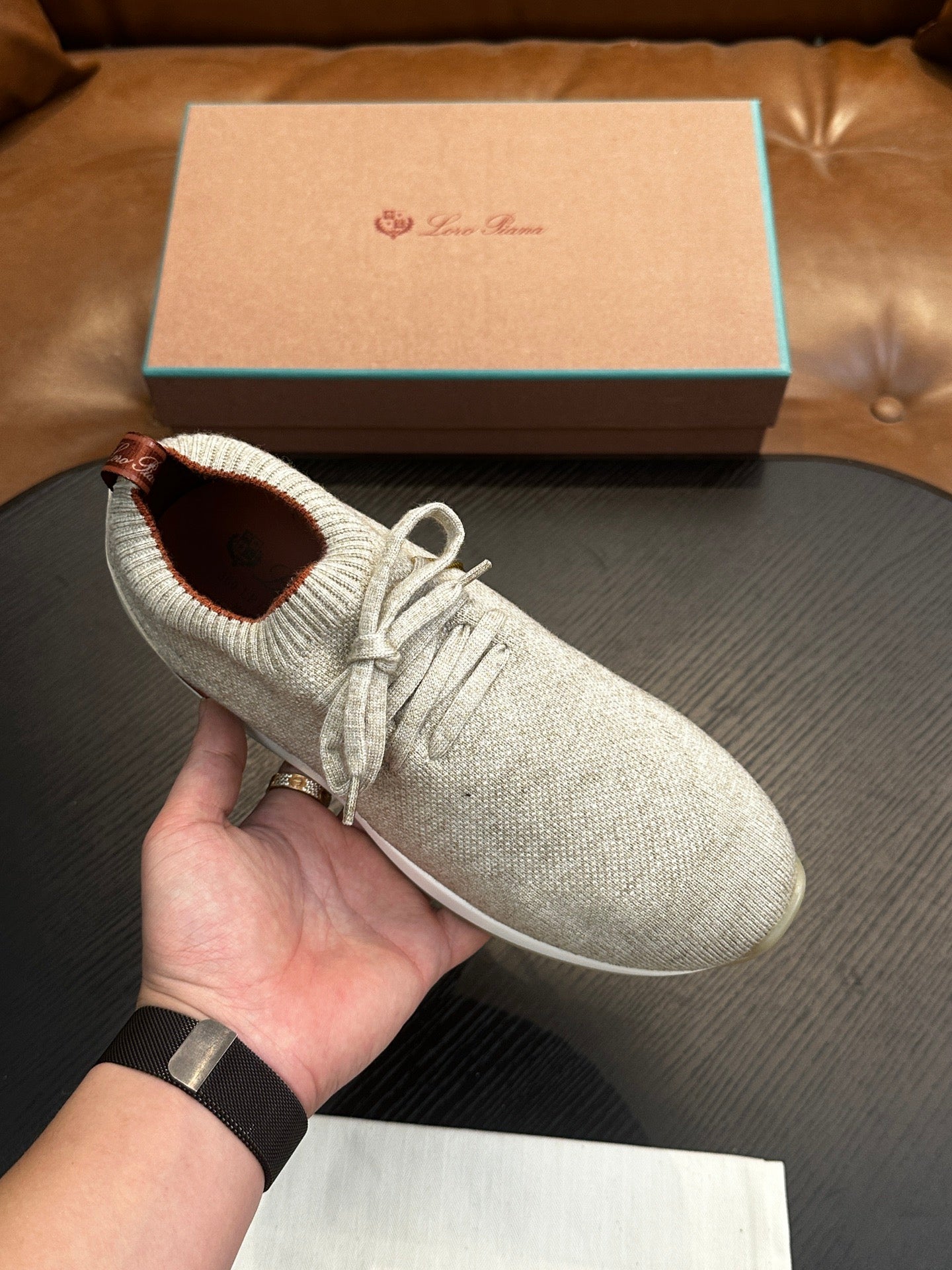 LP Sneakers
