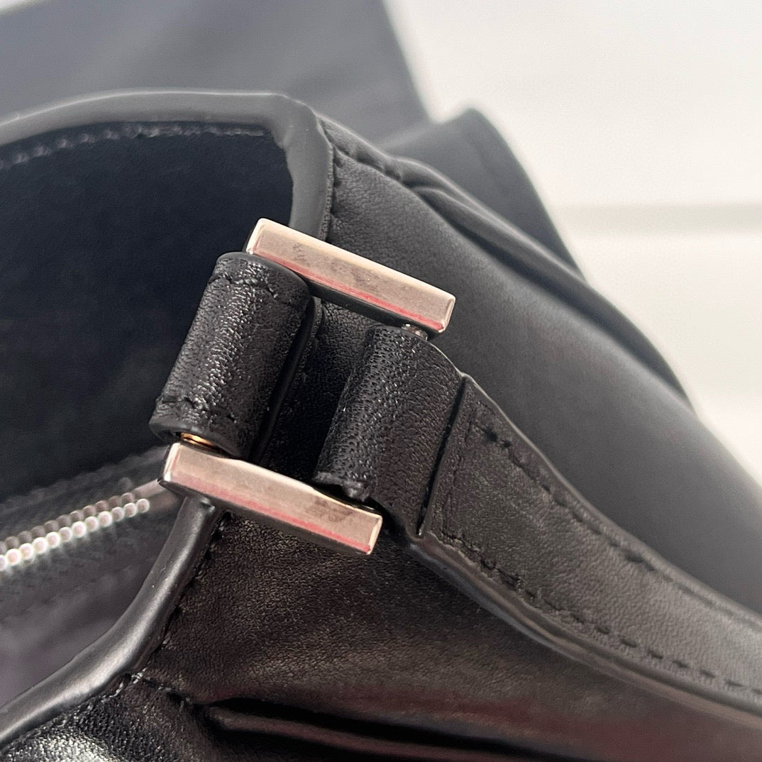 BLCG Grungy Messenger Bag