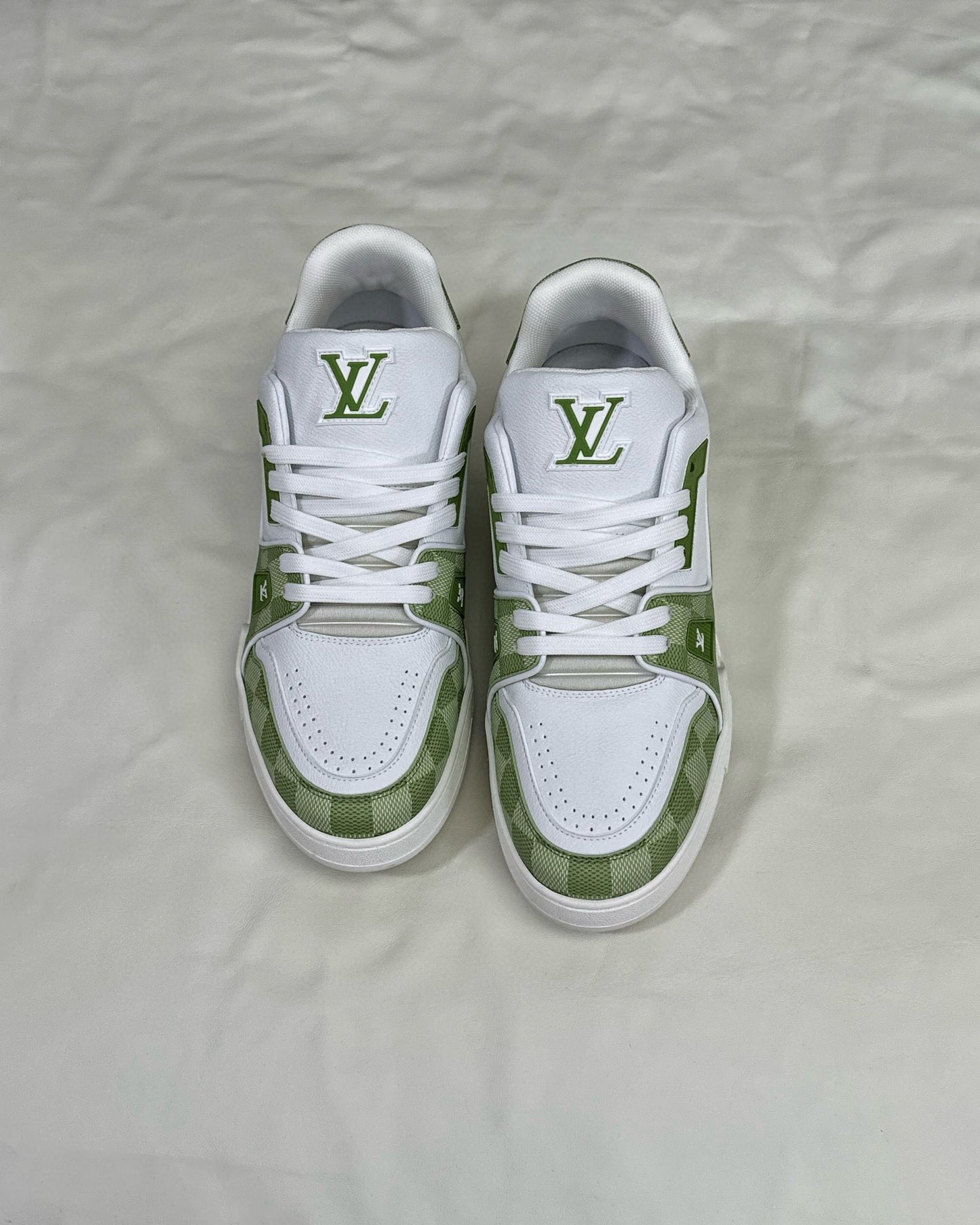 Lv Trainer