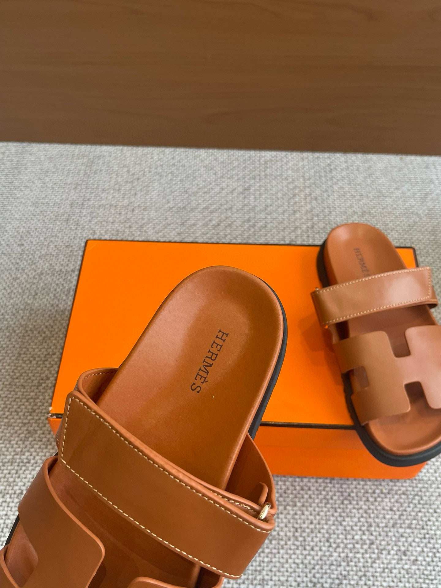 Sandalias Hermés