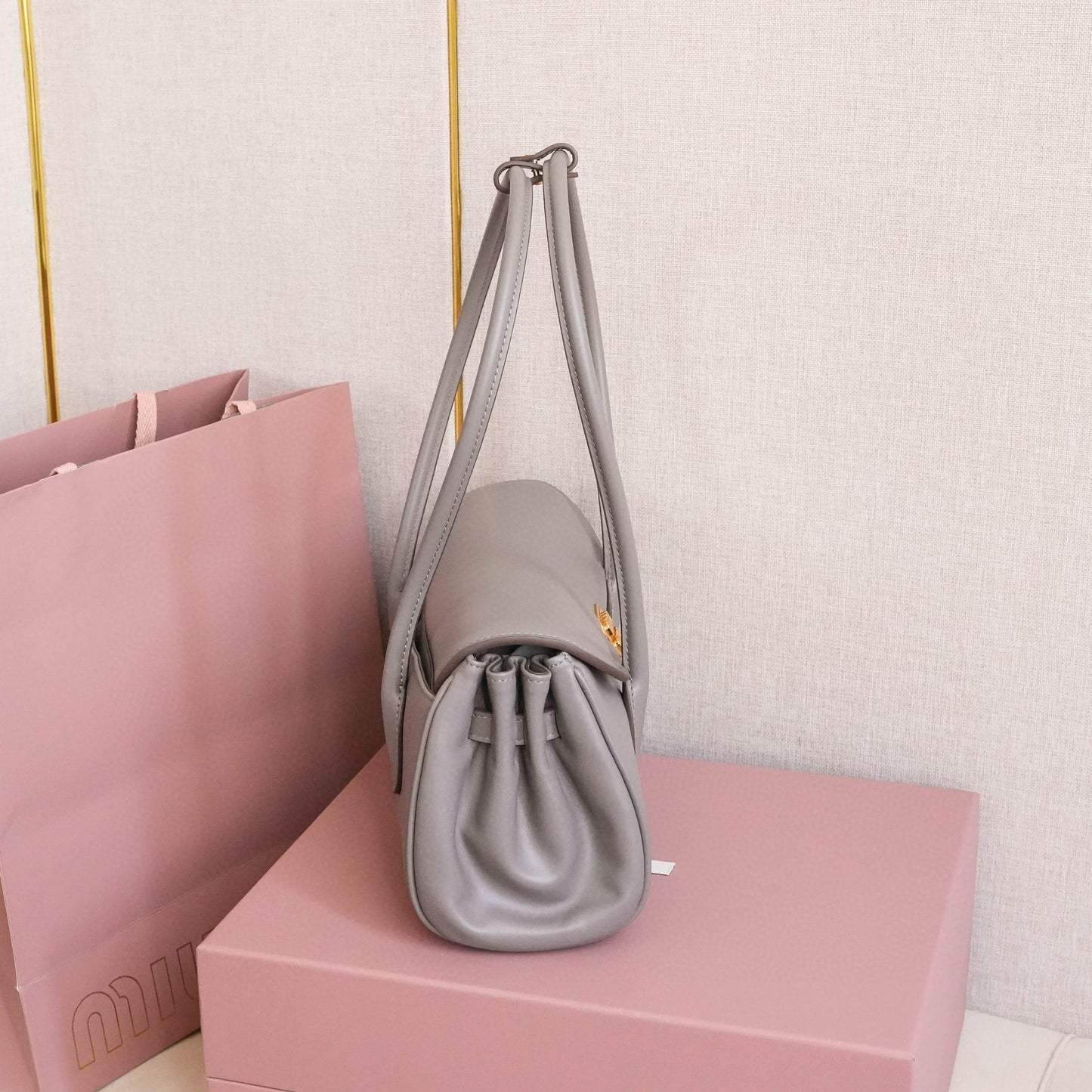 Miu Miu Shoulder Bag 28x15x11cm
