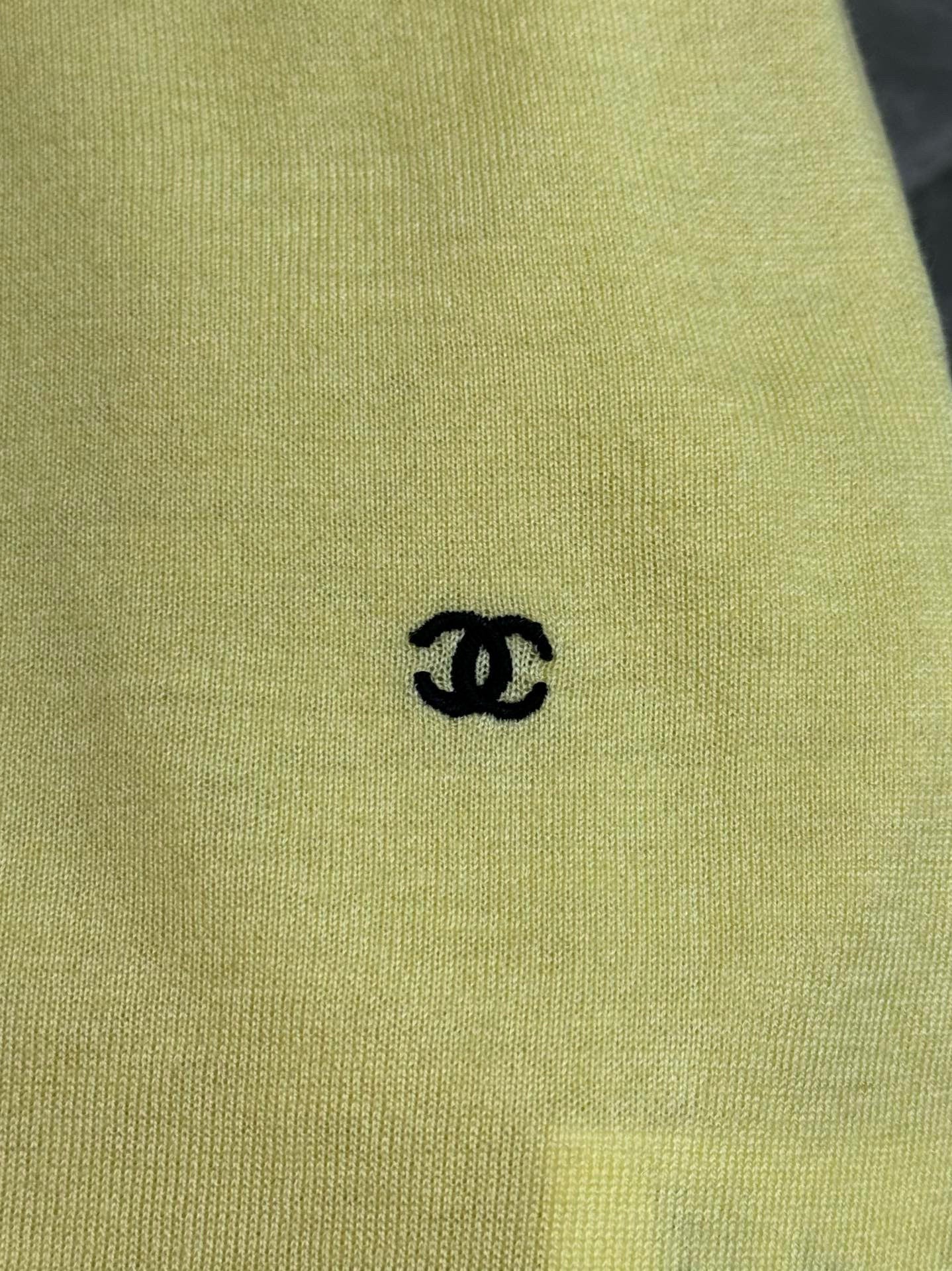Chanel T-Shirt