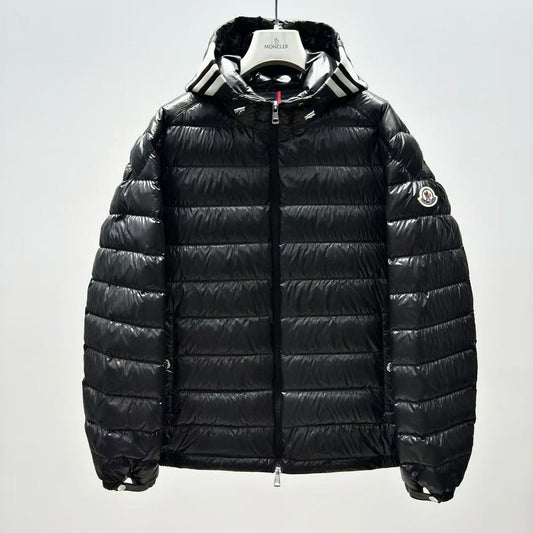 Moncler Down Jacket (Chest 110)