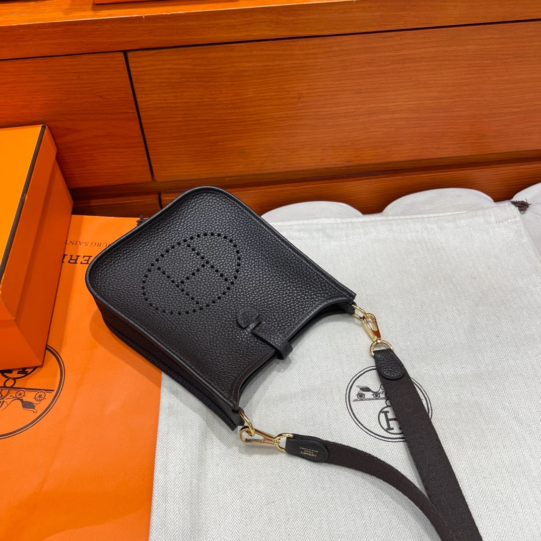 Hermes Evelyne 17