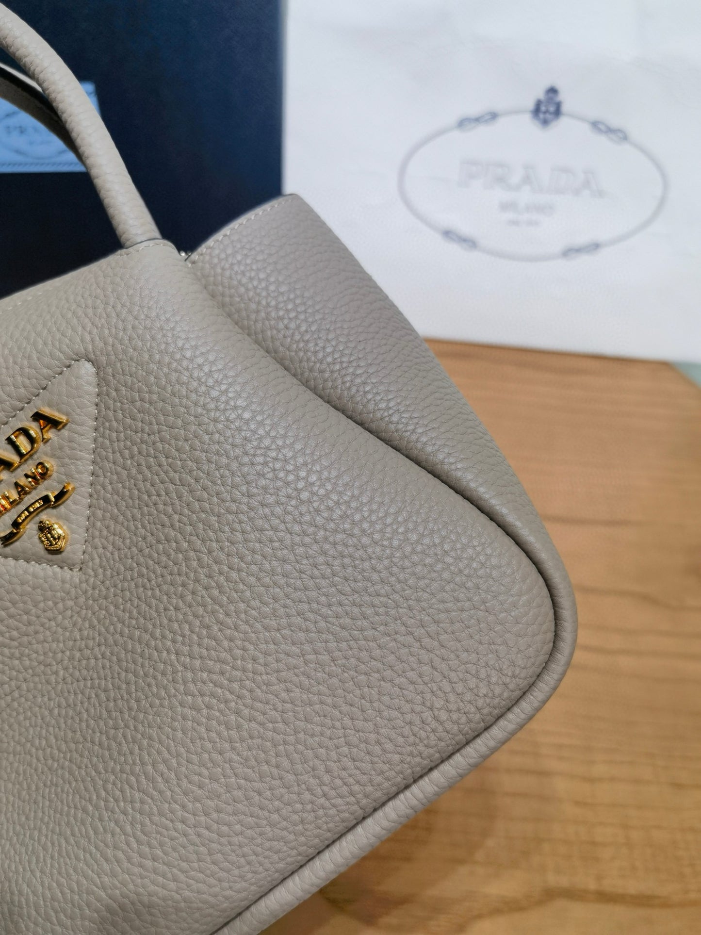 PD Small Leather Tote Bag 19.5x18x9cm