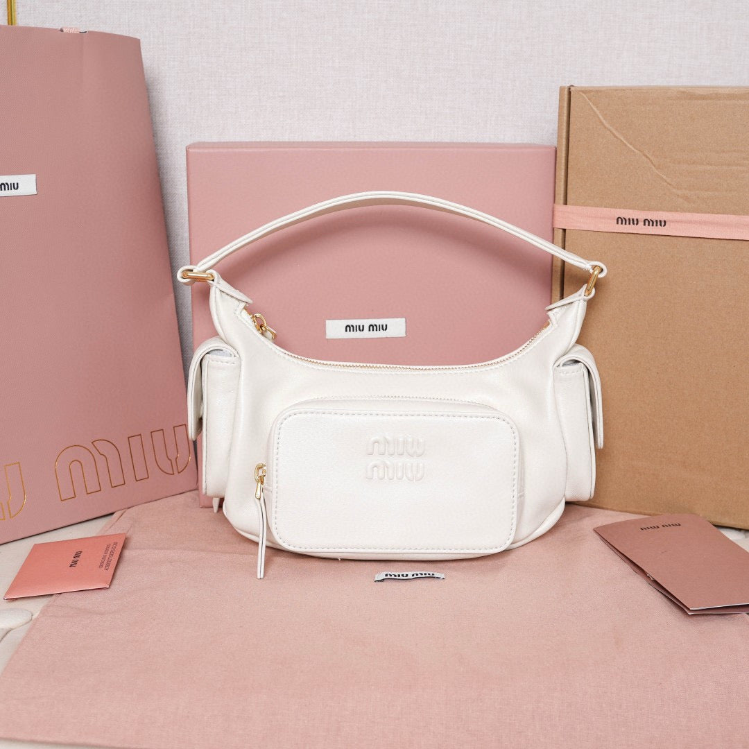 Miu Miu Handbag 21x12x6cm