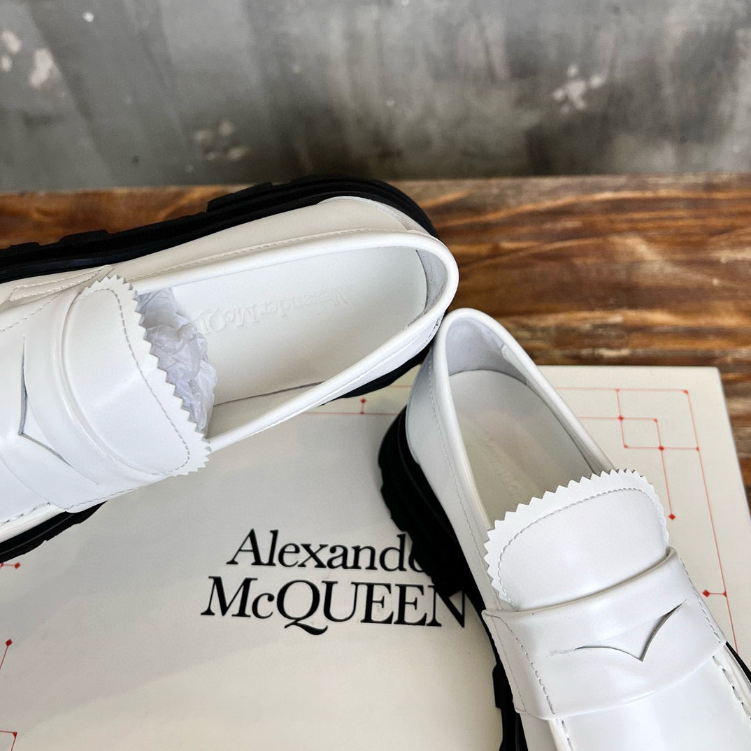 Alexander McQueen Loafer