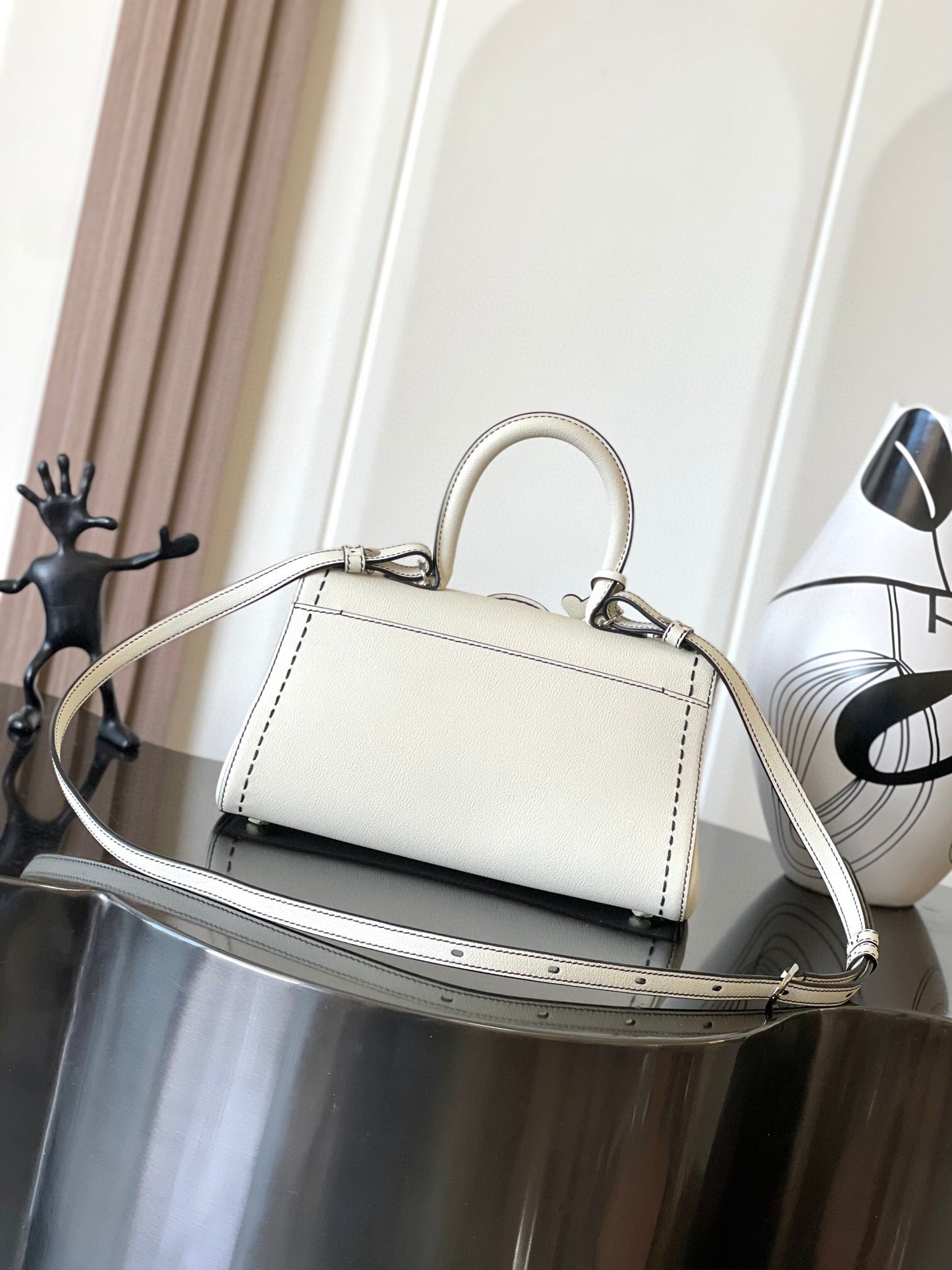 Delvaux Le Brilliant