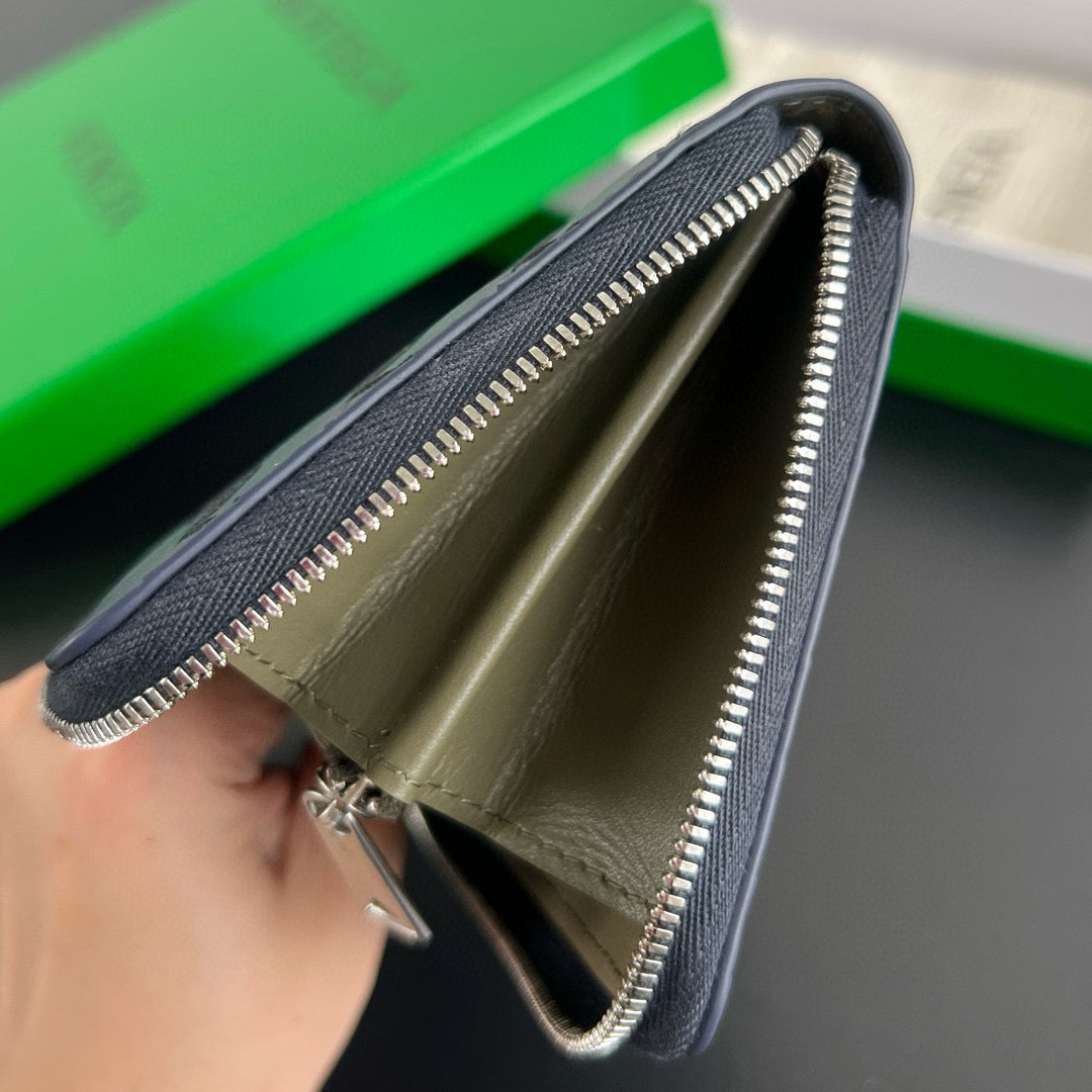 Bottega Veneta Long Zipped Wallet