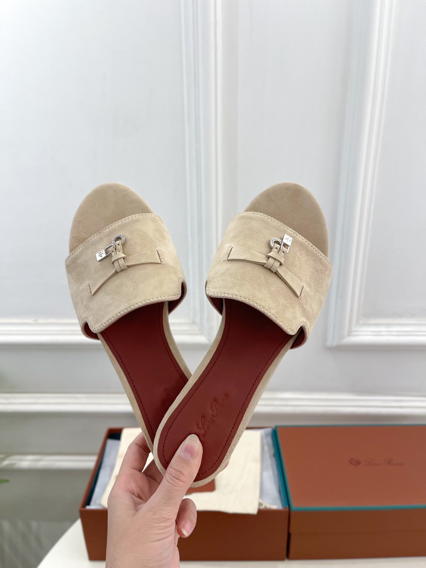 LP Sandals