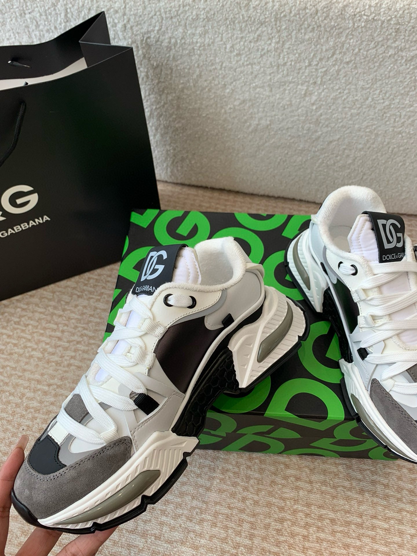 DG Sneakers
