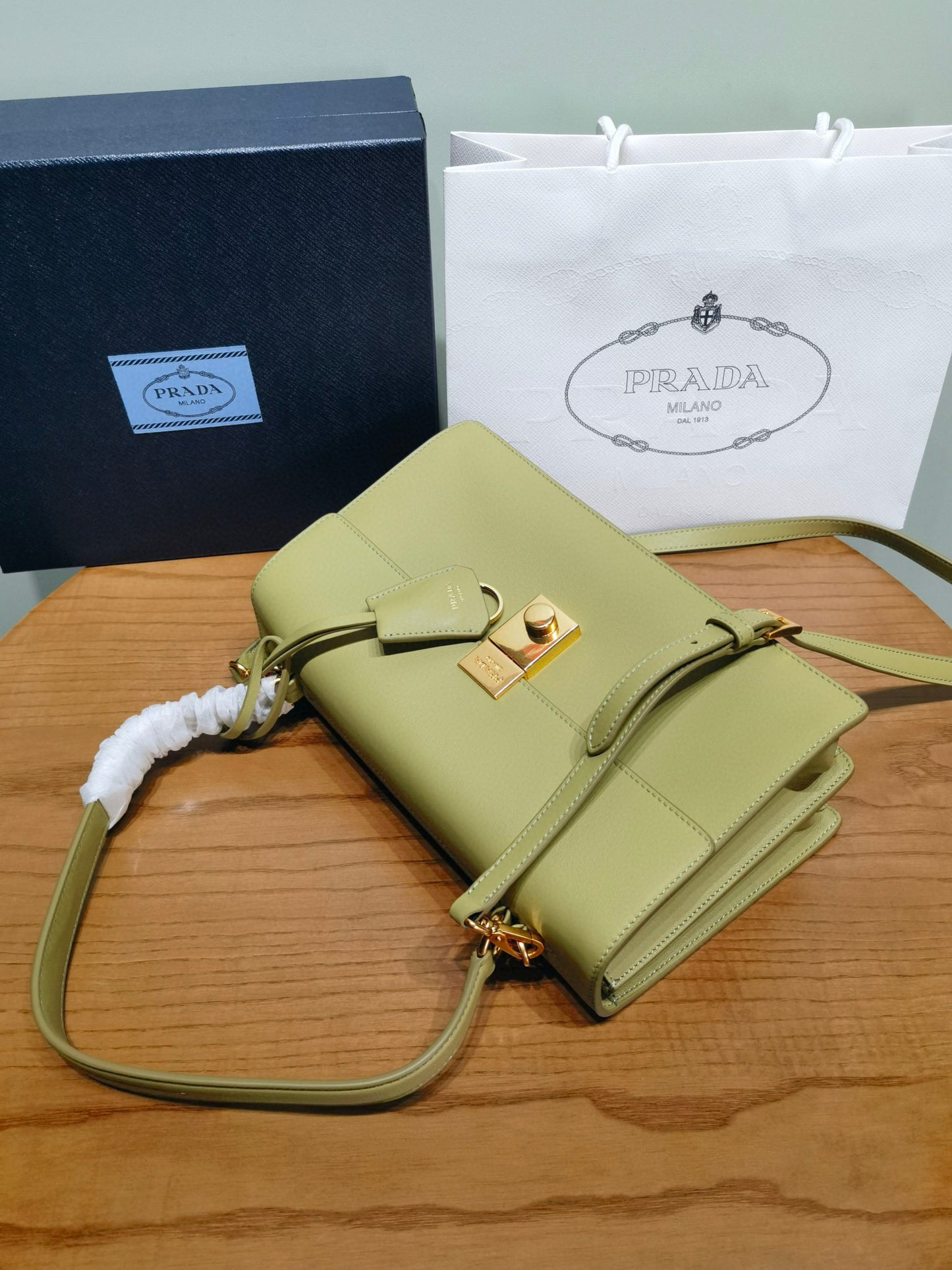 PD Soft Sound Shoulder Bag 28x16x10cm