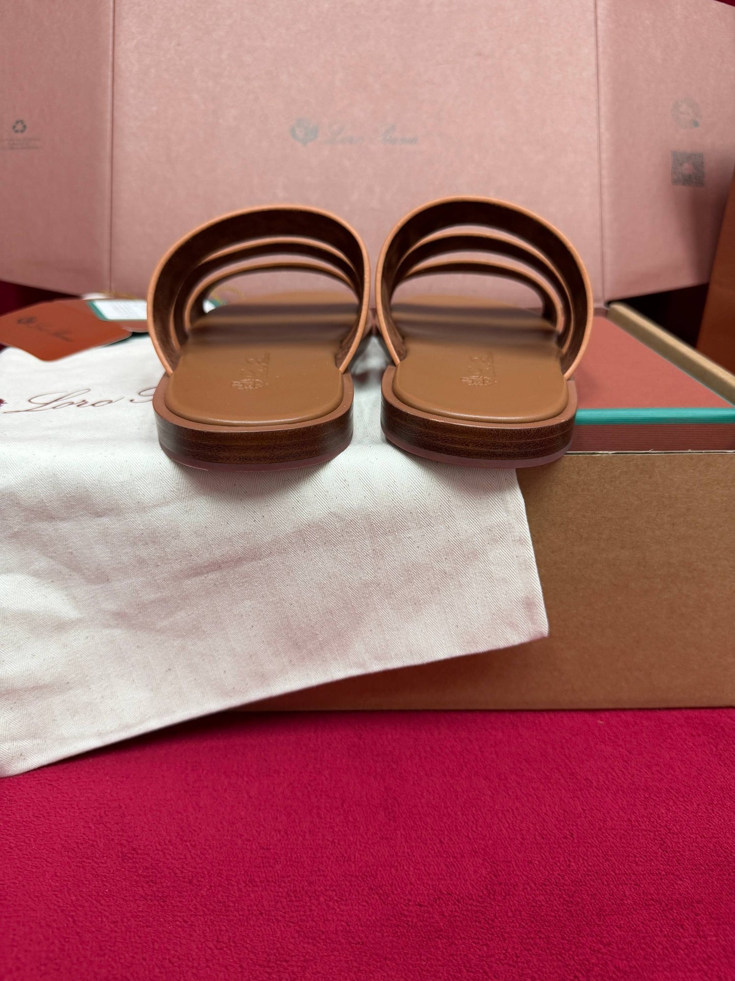 LP Sandals