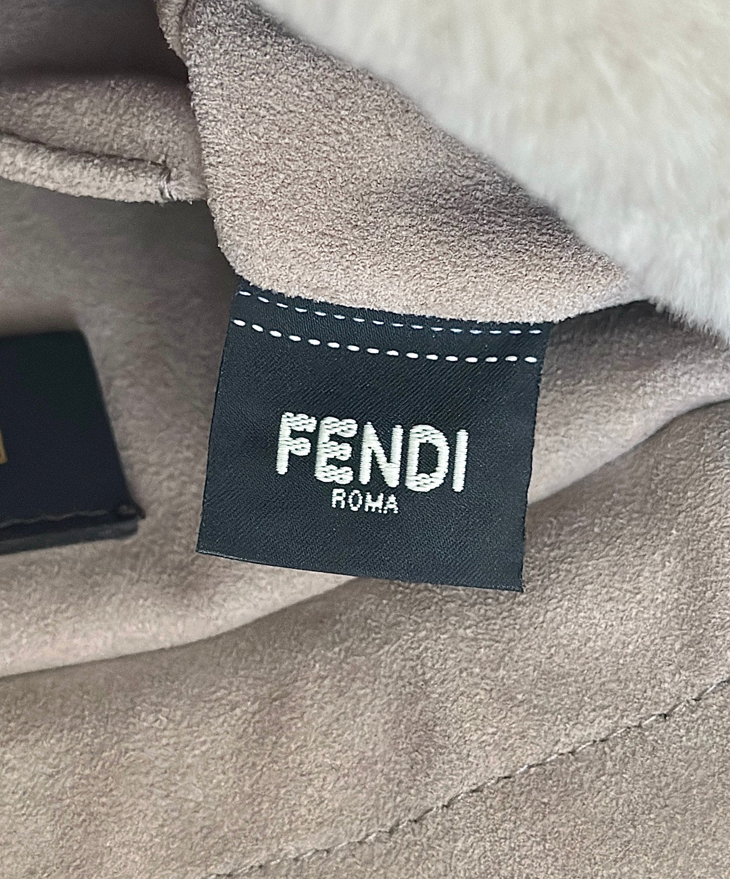 Fendi Mamma Baguette Bag (Small)