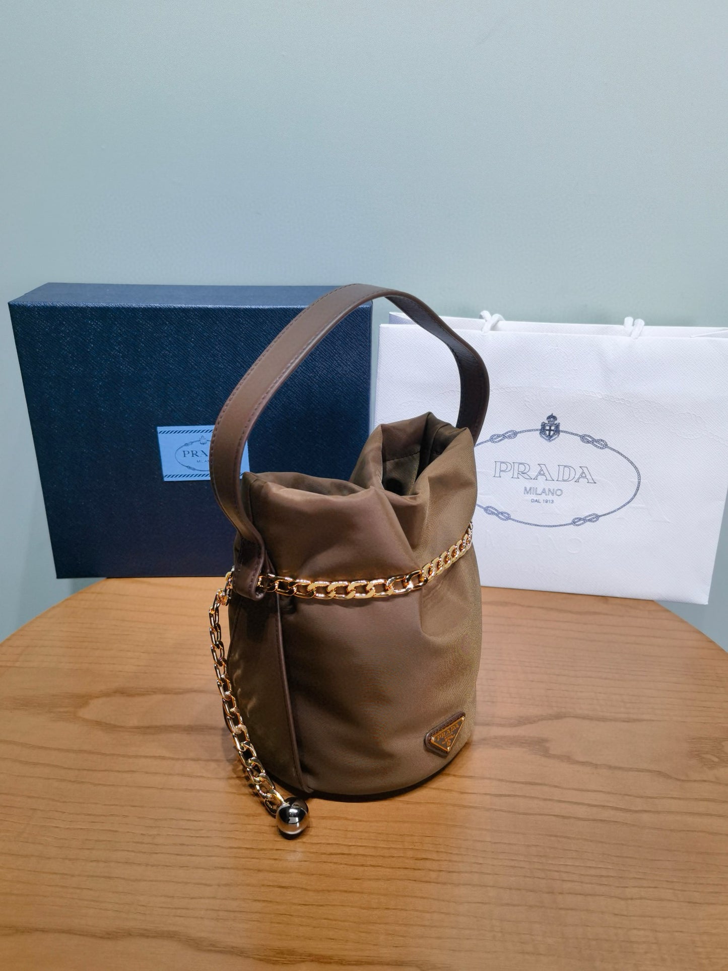 PD Petit Sac Noir Bucket Bag