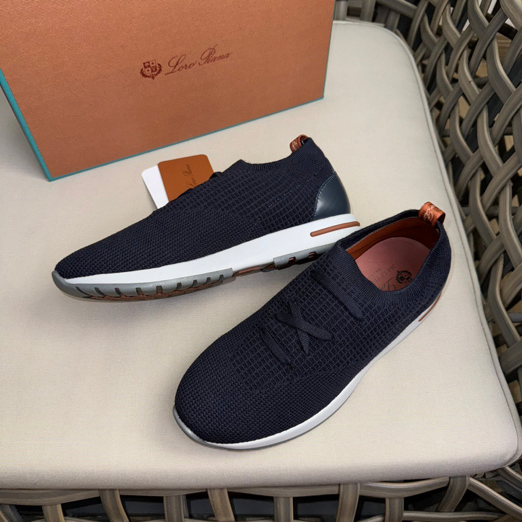 LP Sneakers