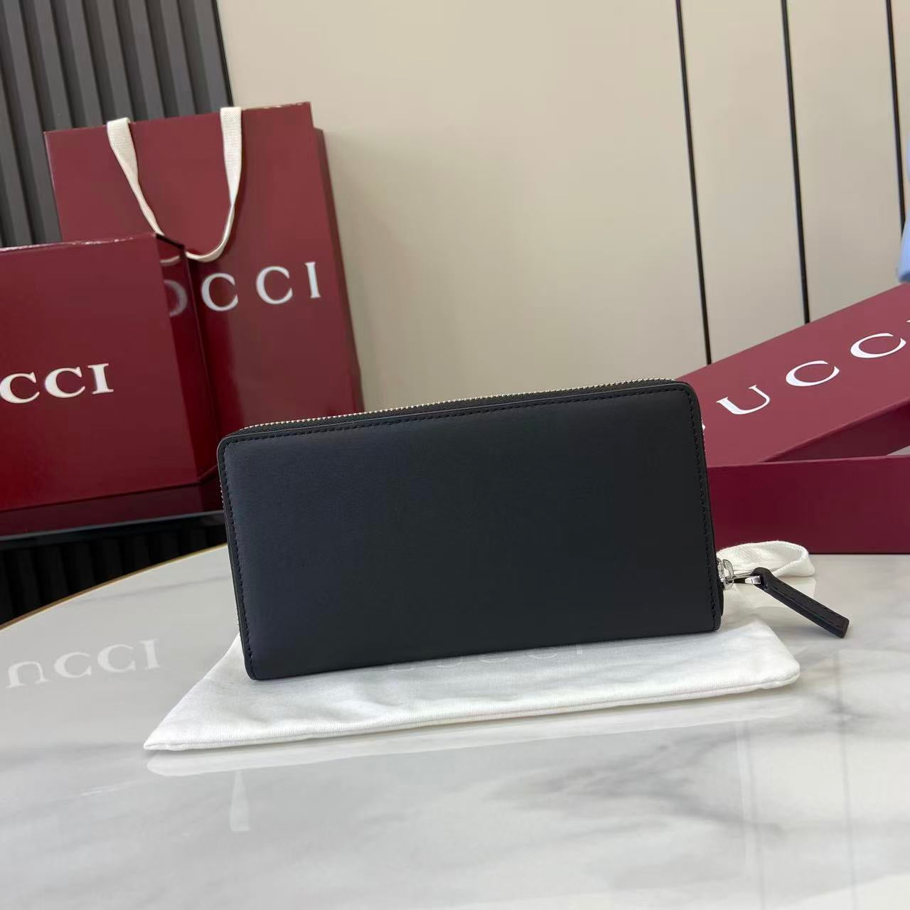 Gucci Long Zipped Wallet
