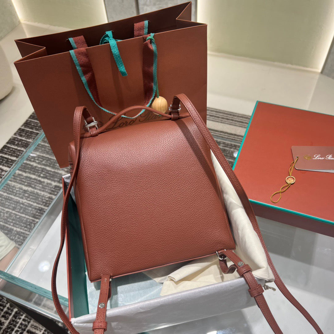 LP Extra Pocket L23.5 Backpack
