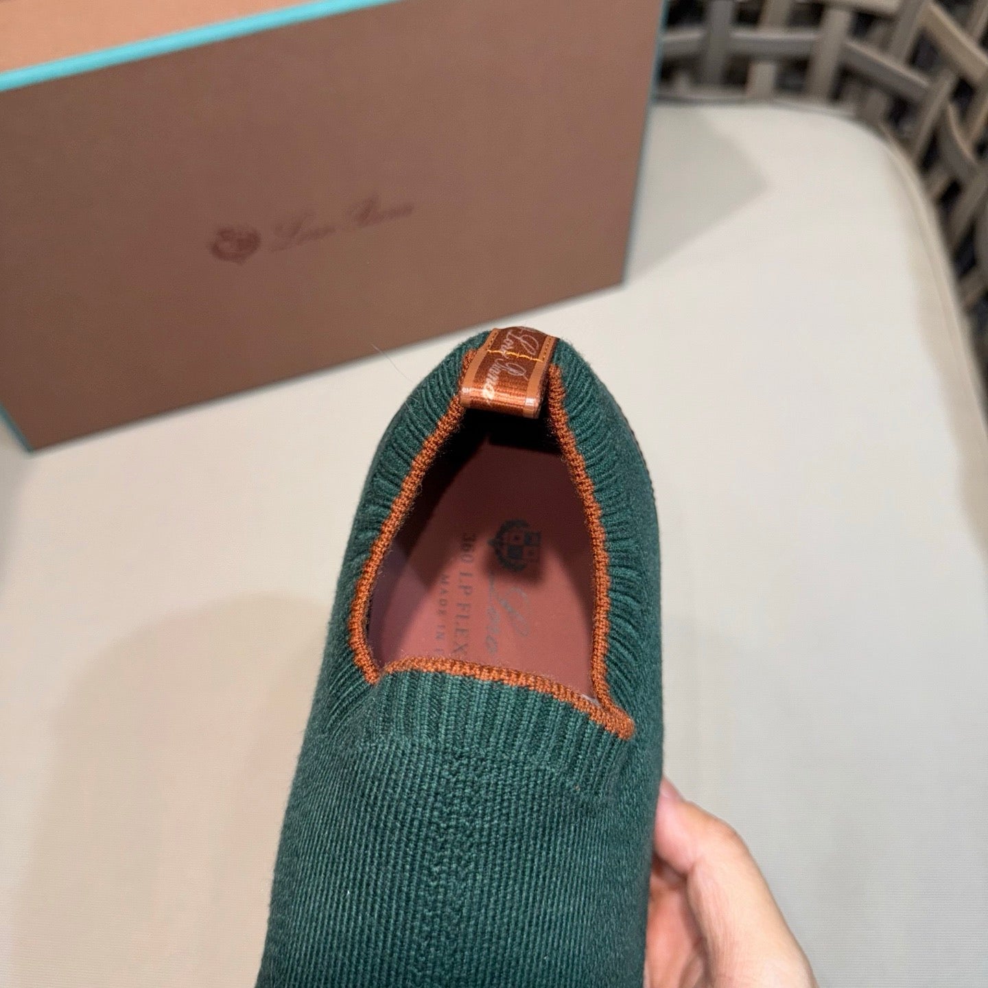 LP Sneakers