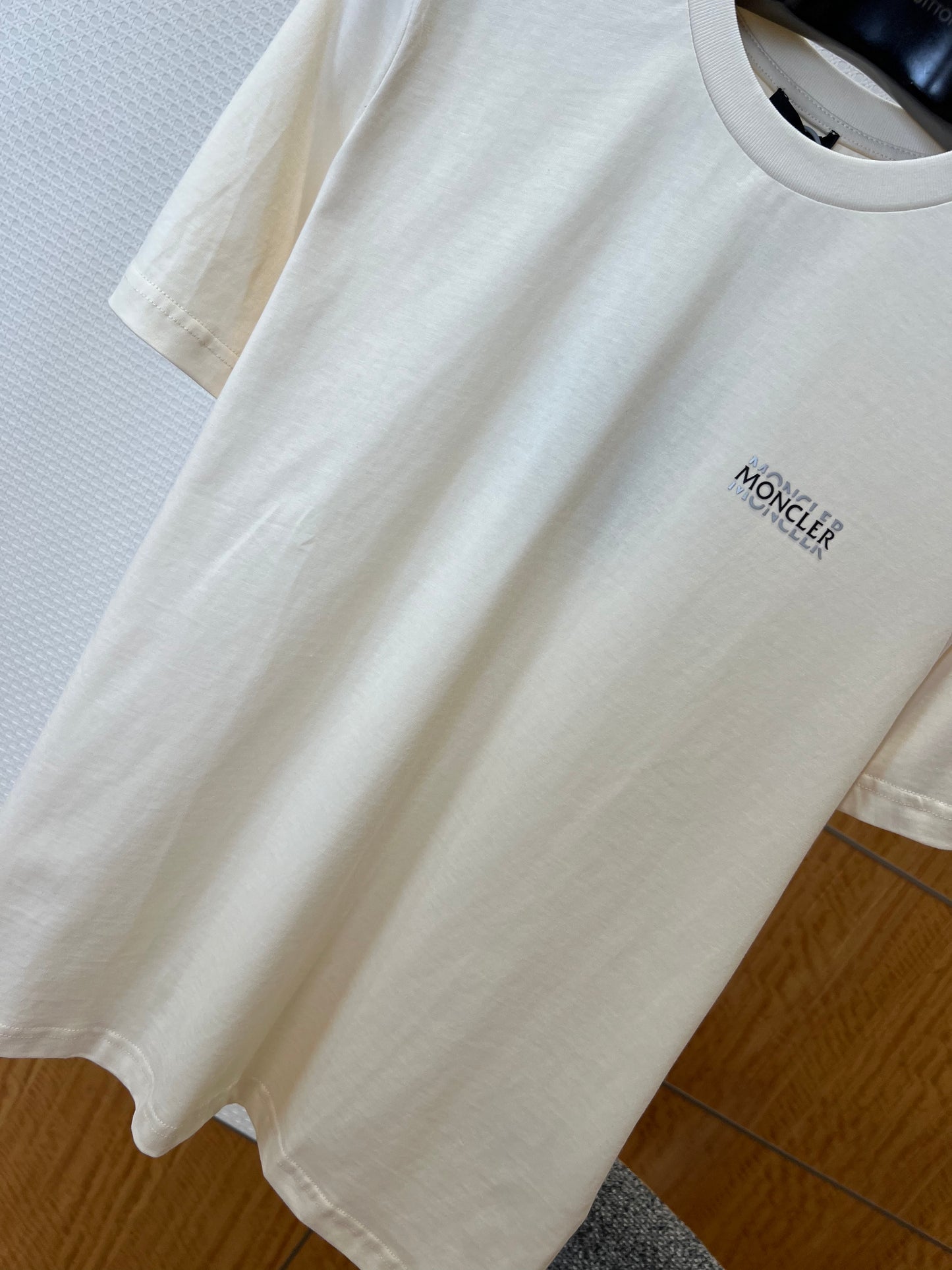 Moncler T-shirt