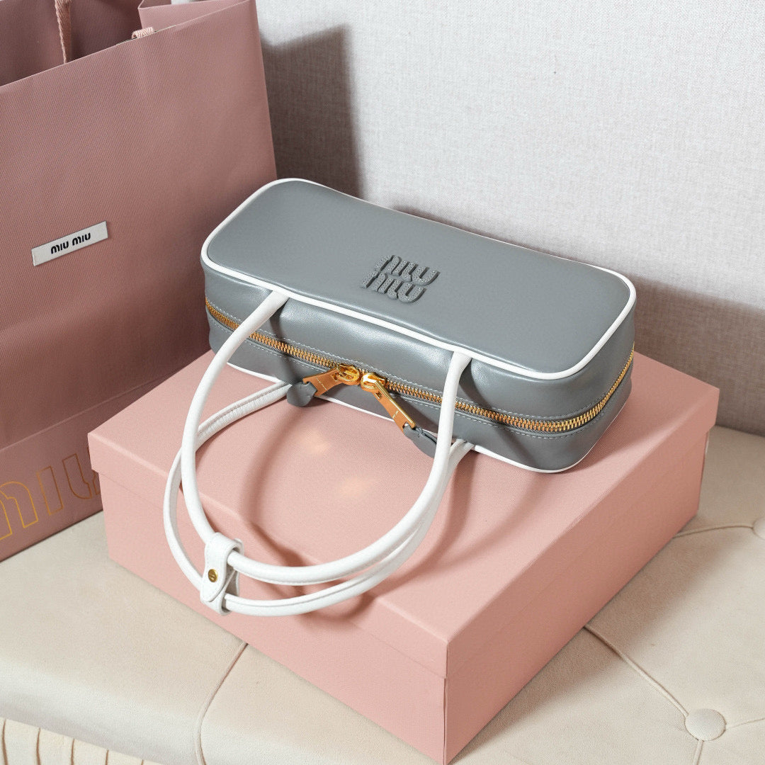 Miu Miu Bowling Bag 28x12x9cm