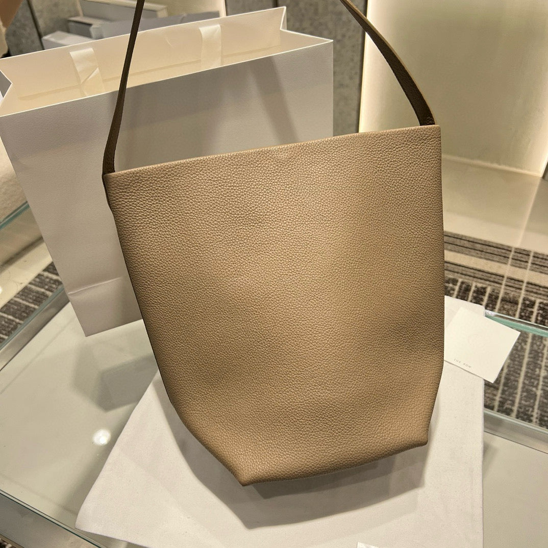 The Row Bucket Bag(30CM*28CM*15.5CM)
