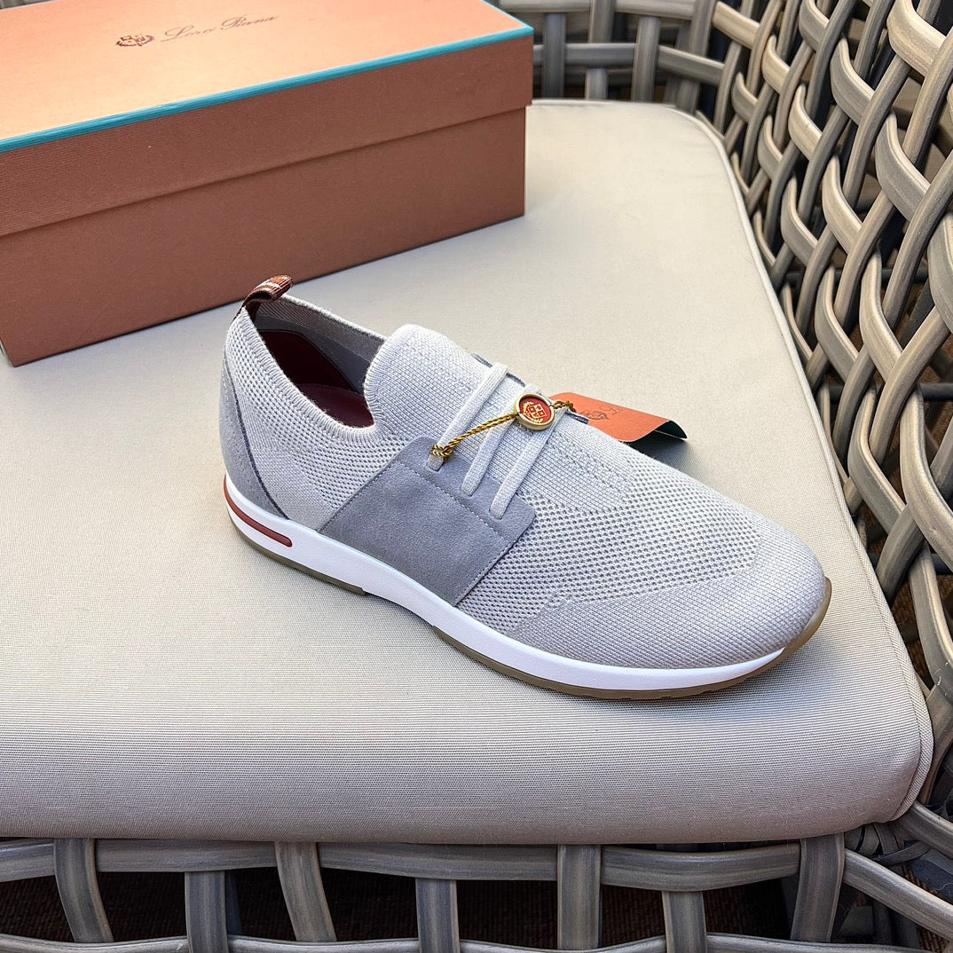 LP Sneakers