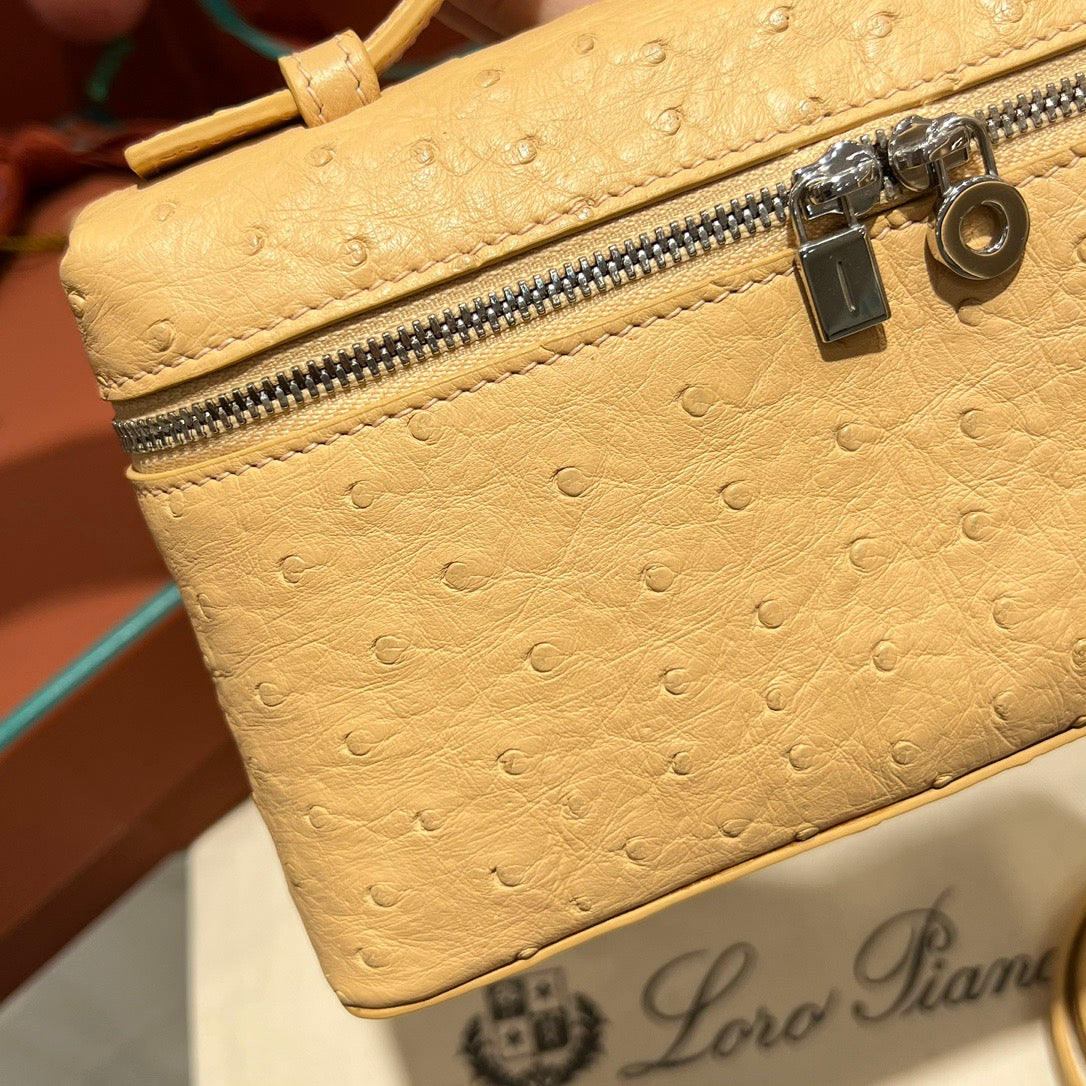 LP Extra Pocket L19 Ostrich Leather Bag