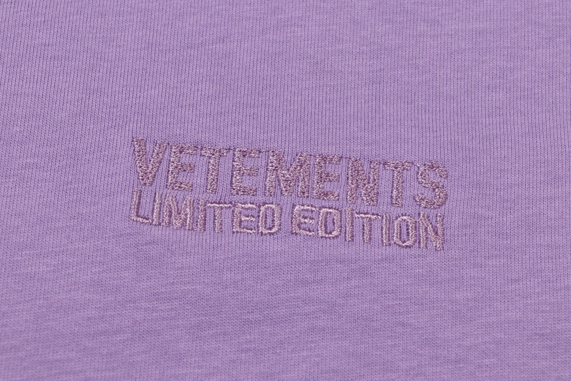 Vetements T-Shirt