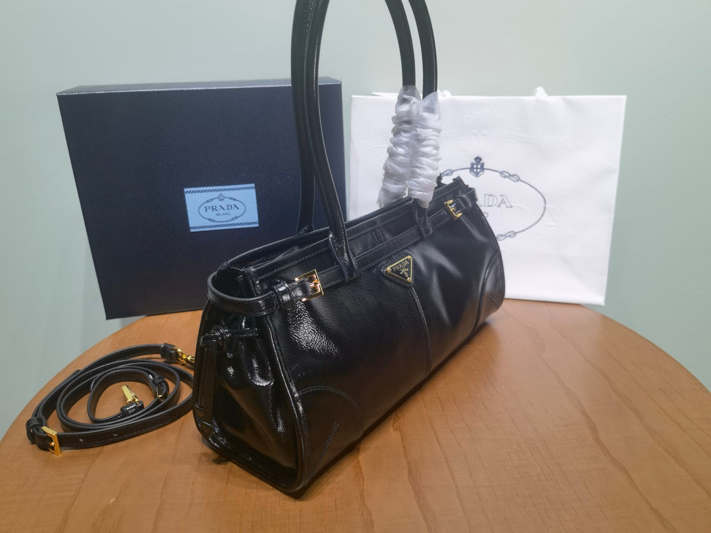 Prada Handbag 32x15x12cm